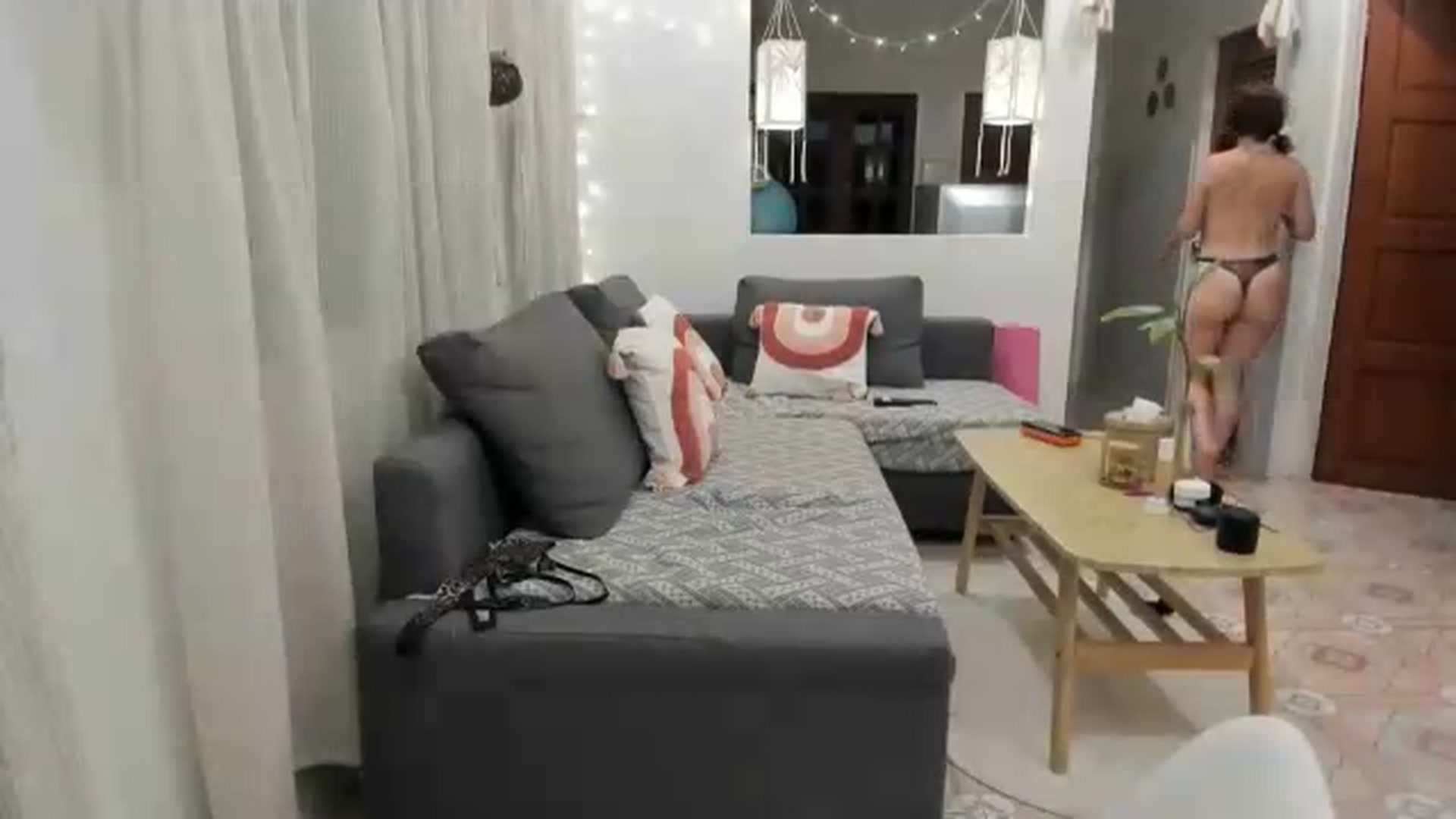 Gallery image thumbnail from jamiejones's myfreecams stream on, 05/16/2026, 14:11 image 13 of 20