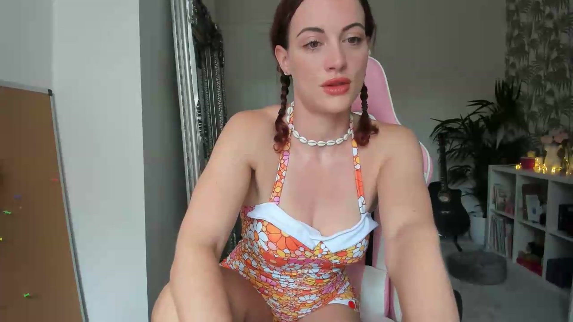 Gallery image thumbnail from jamiejones's myfreecams stream on, 06/20/2026, 12:16 image 20 of 20