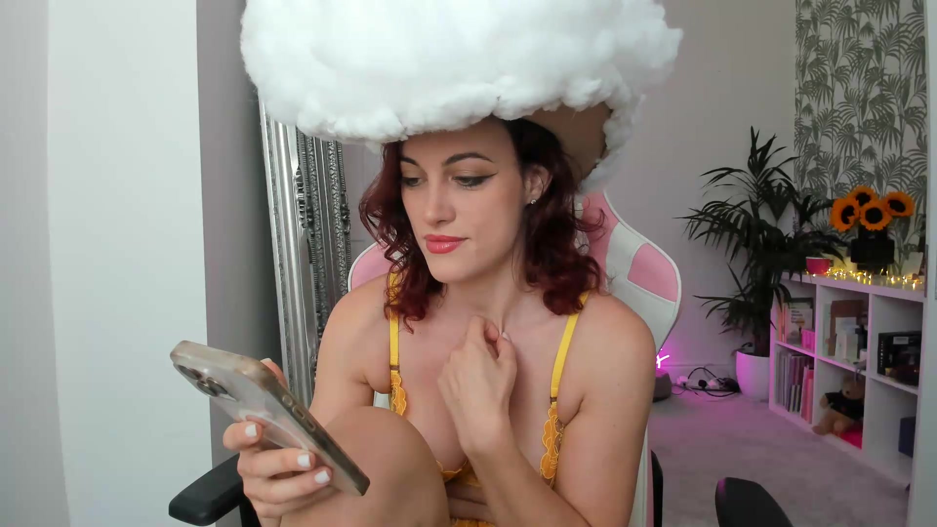 Gallery image thumbnail from jamiejones's myfreecams stream on, 08/23/2026, 12:29 image 5 of 20