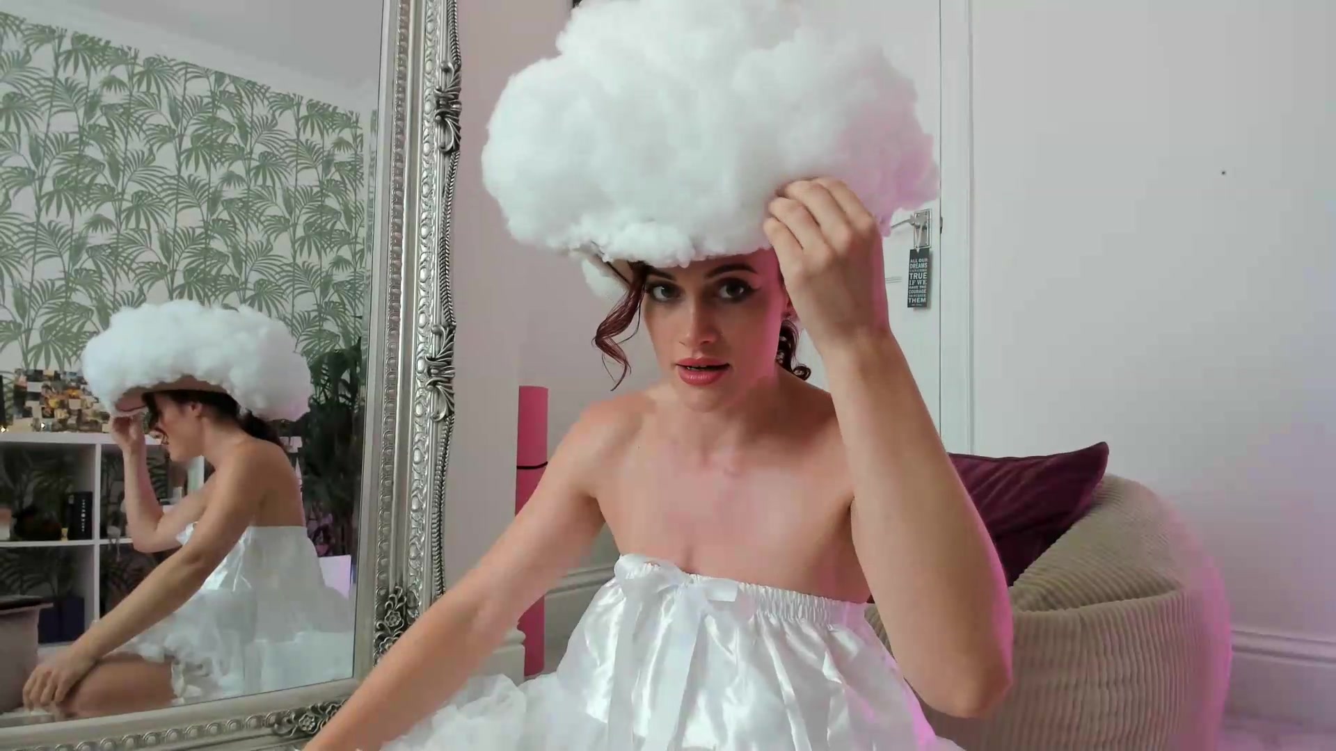 Gallery image thumbnail from jamiejones's myfreecams stream on, 08/23/2026, 15:35 image 12 of 20
