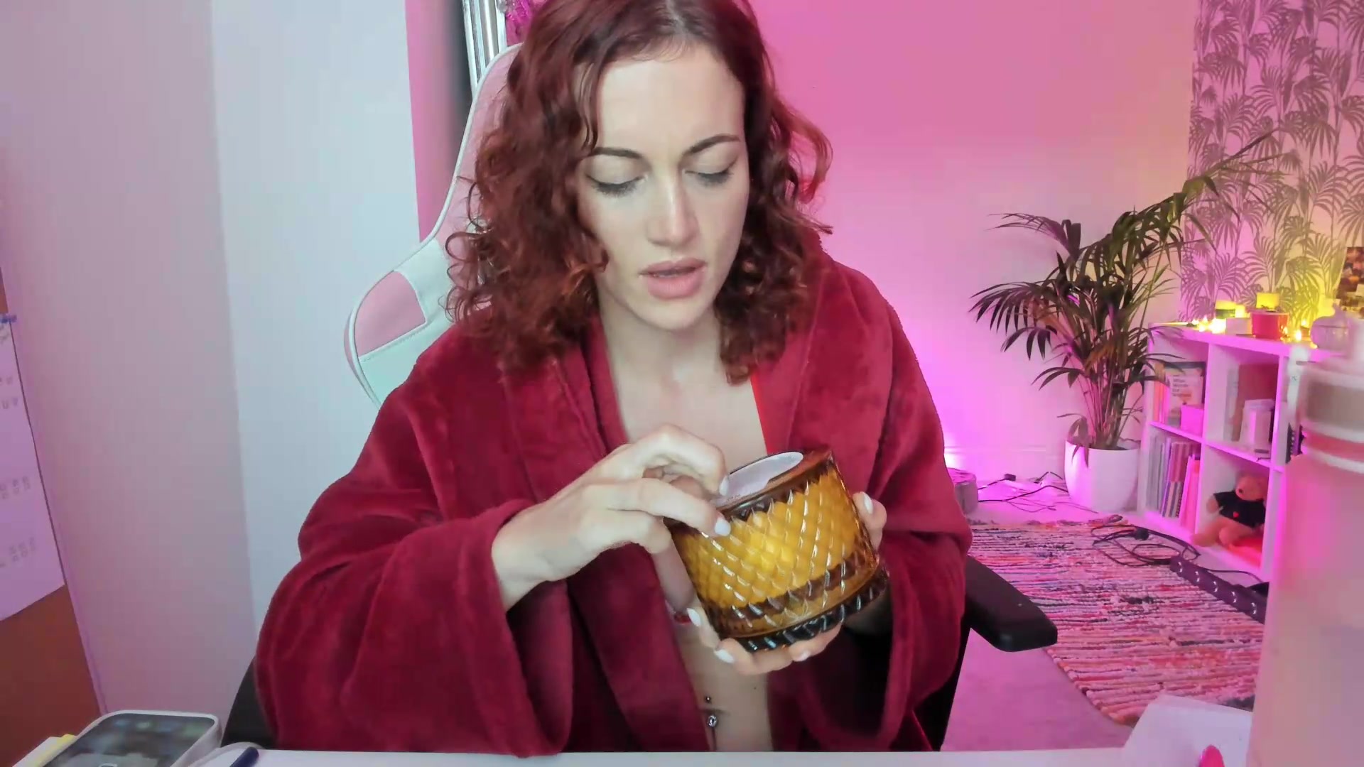 Gallery image thumbnail from jamiejones's myfreecams stream on, 09/20/2026, 17:56 image 14 of 20