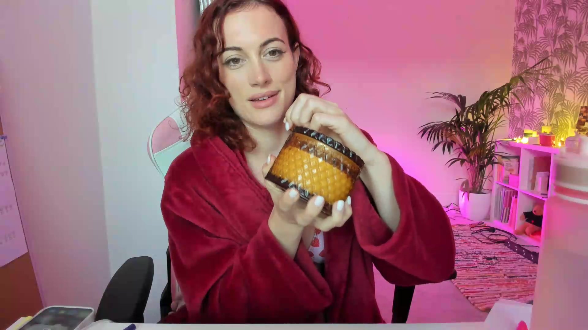 Gallery image thumbnail from jamiejones's myfreecams stream on, 09/20/2026, 17:56 image 9 of 20