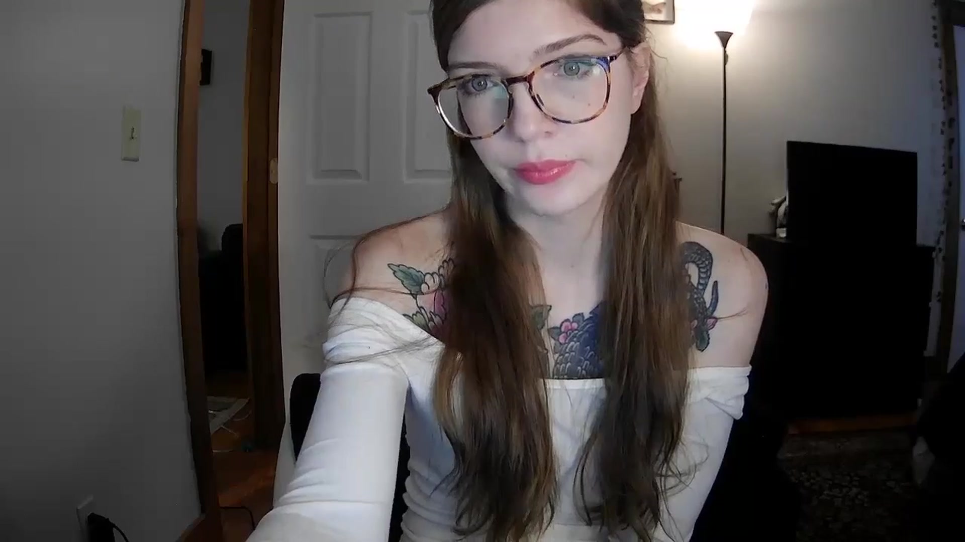 Gallery image thumbnail from jane_66's myfreecams stream on, 10/15/2025, 15:38 image 6 of 20