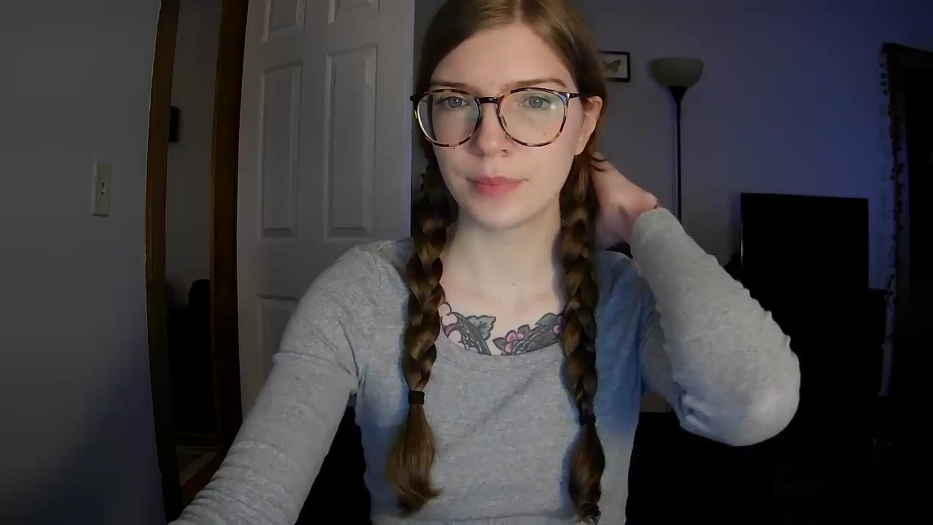 Gallery image thumbnail from jane_66's myfreecams stream on, 10/17/2025, 14:05 image 16 of 20