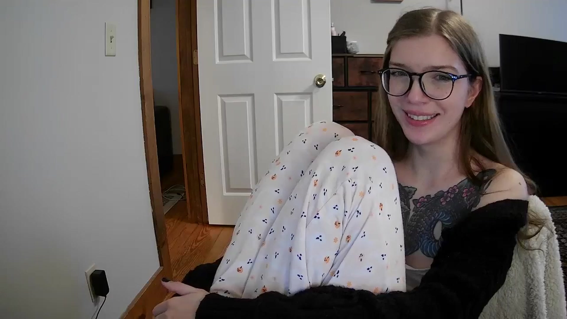 Gallery image thumbnail from jane_66's myfreecams stream on, 10/28/2025, 16:55 image 14 of 20