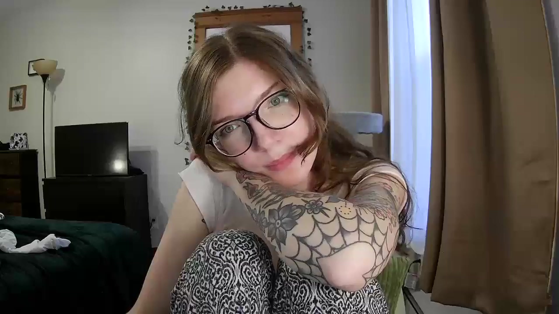 Gallery image thumbnail from jane_66's myfreecams stream on, 11/22/2025, 19:28 image 13 of 20