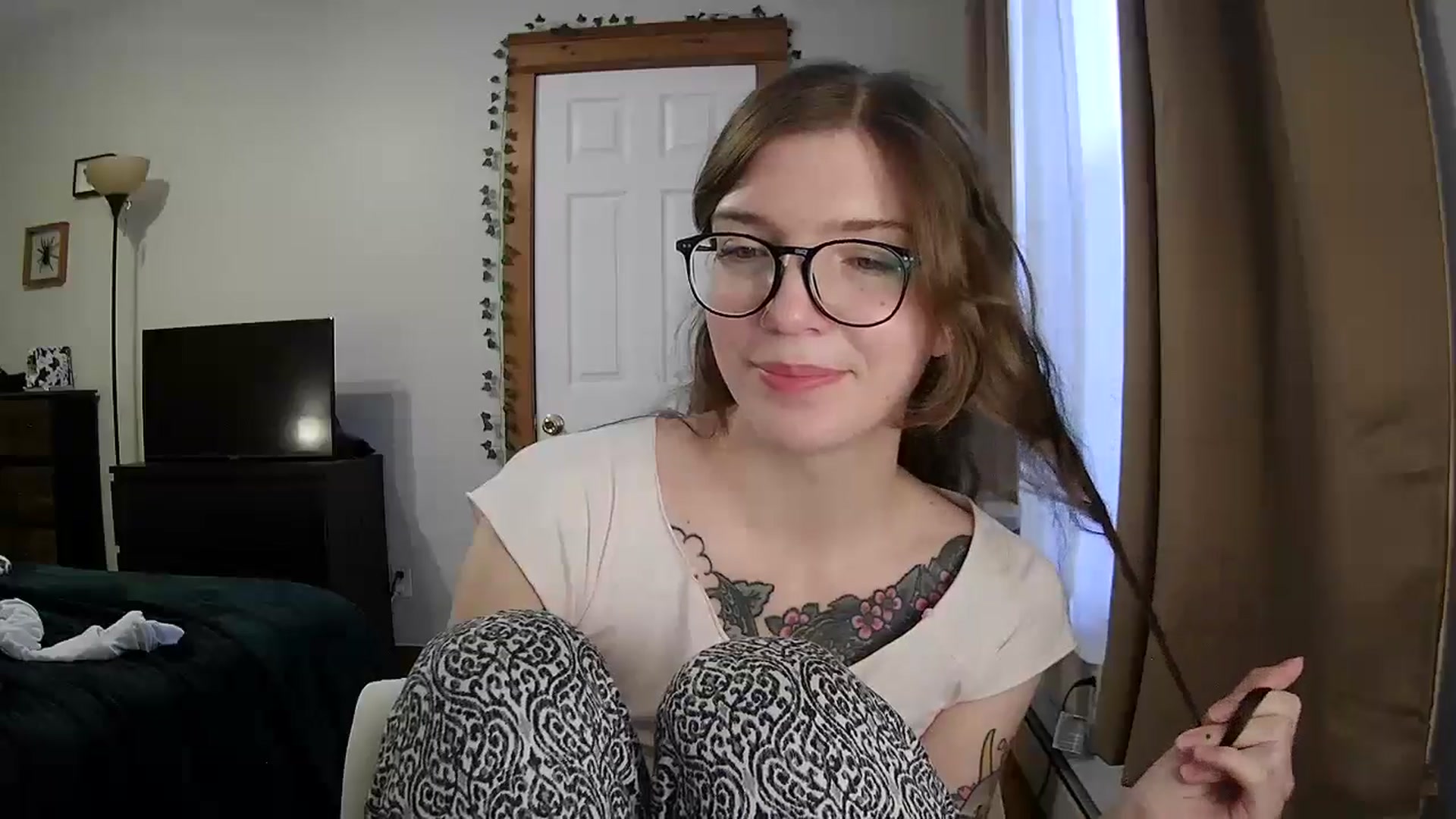 Gallery image thumbnail from jane_66's myfreecams stream on, 11/22/2025, 19:28 image 15 of 20