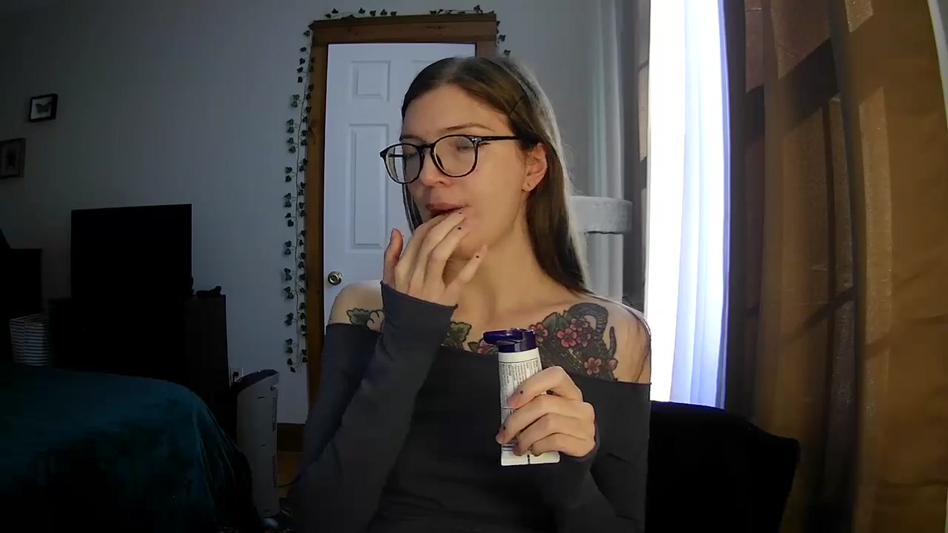 Gallery image thumbnail from jane_66's myfreecams stream on, 12/12/2025, 17:54 image 4 of 20