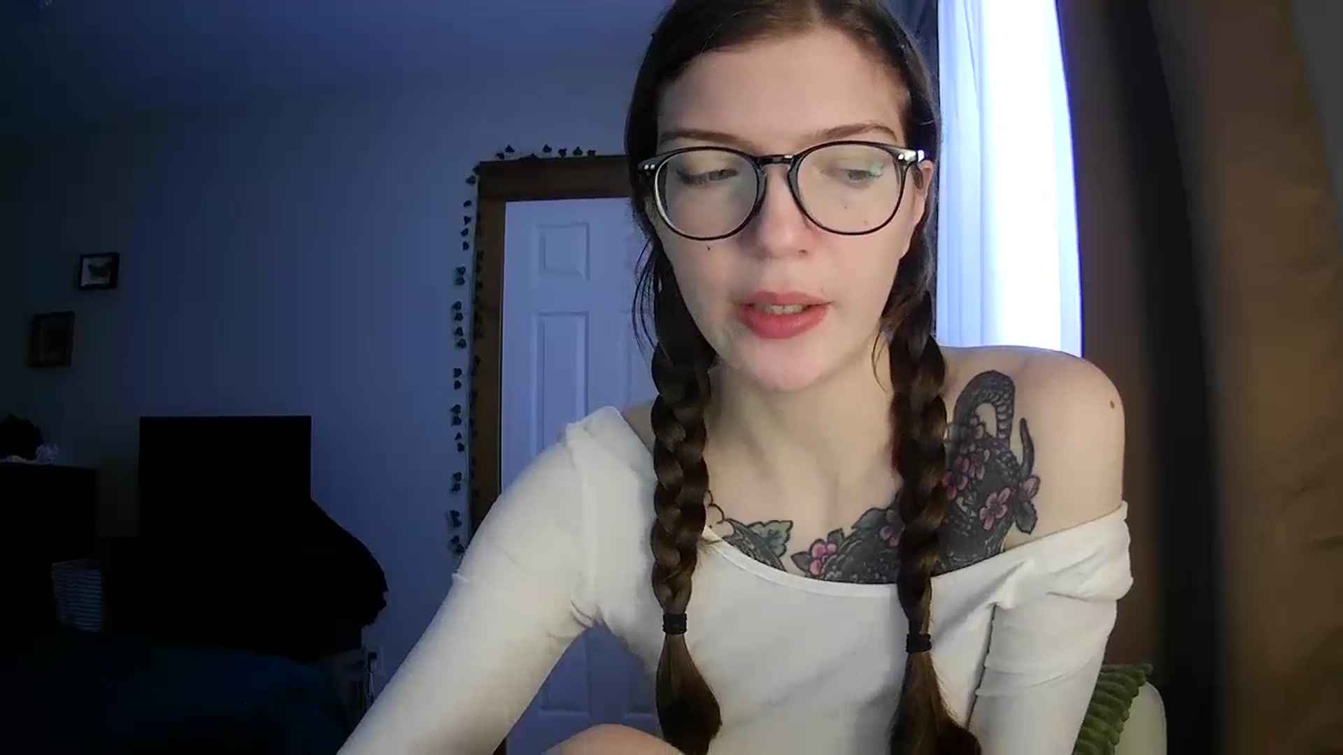 Gallery image thumbnail from jane_66's myfreecams stream on, 12/14/2025, 17:24 image 3 of 20