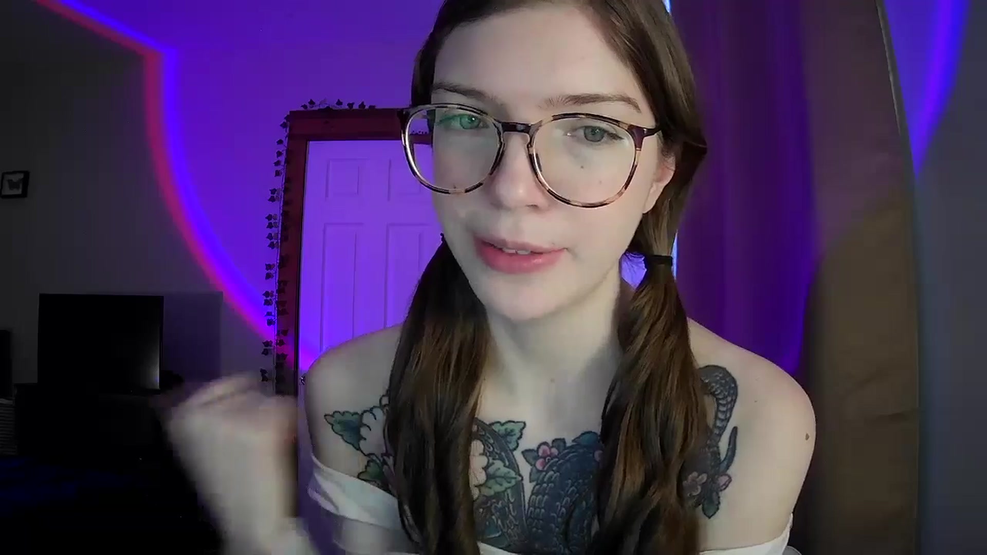 Gallery image thumbnail from jane_66's myfreecams stream on, 01/25/2026, 18:32 image 5 of 20