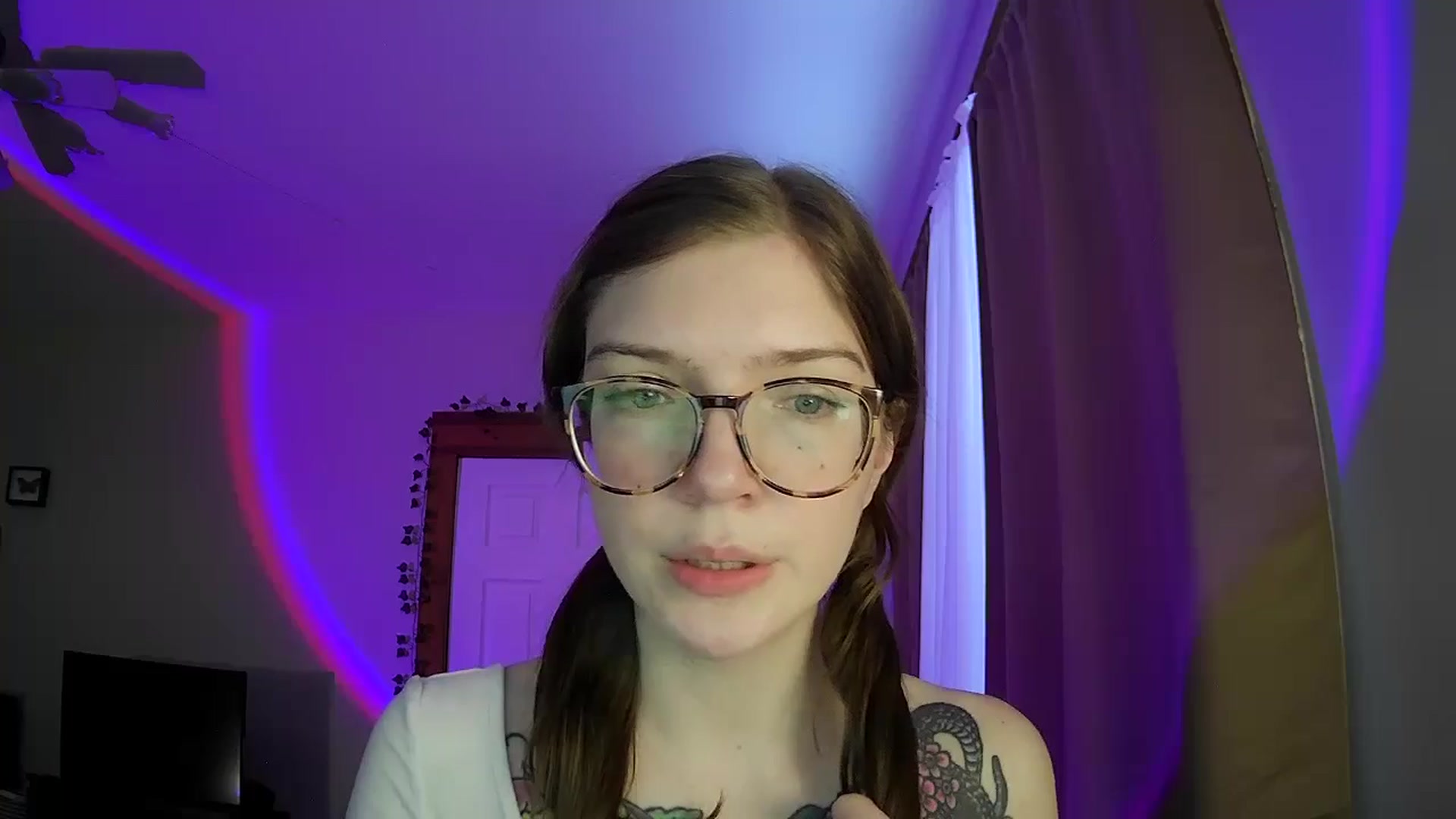 Gallery image thumbnail from jane_66's myfreecams stream on, 01/25/2026, 18:32 image 14 of 20
