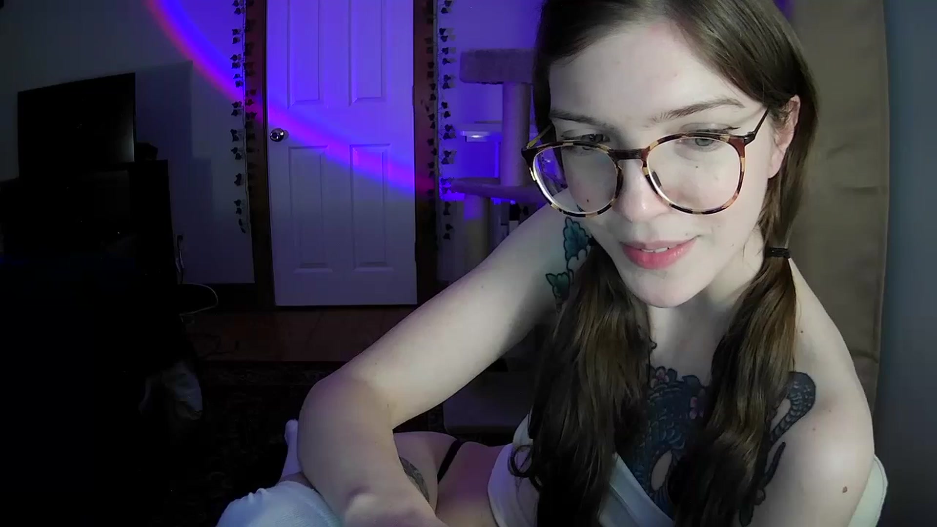 Gallery image thumbnail from jane_66's myfreecams stream on, 01/25/2026, 19:25 image 10 of 20