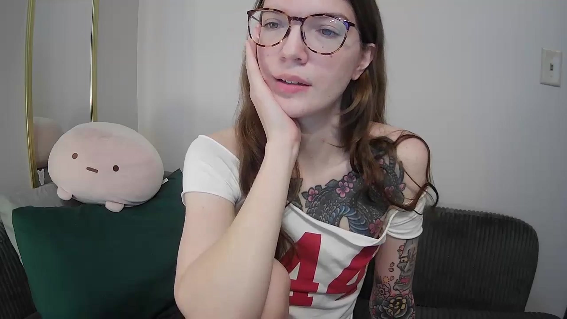 Gallery image thumbnail from jane_66's myfreecams stream on, 03/25/2026, 13:18 image 16 of 20