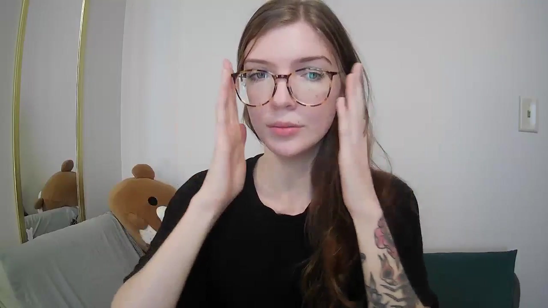 Gallery image thumbnail from jane_66's myfreecams stream on, 04/06/2026, 17:24 image 16 of 20