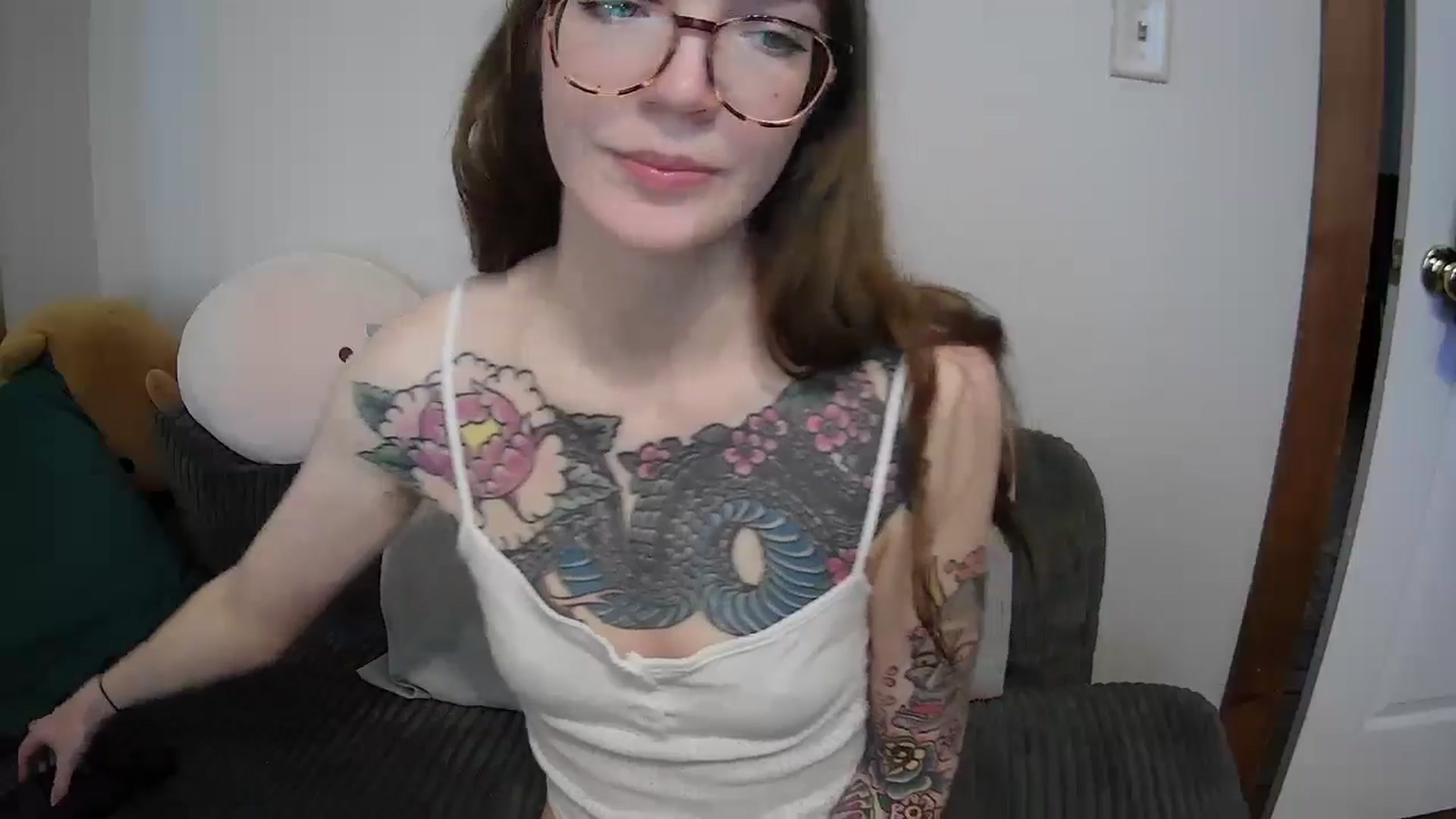 Gallery image thumbnail from jane_66's myfreecams stream on, 04/13/2026, 18:33 image 10 of 20