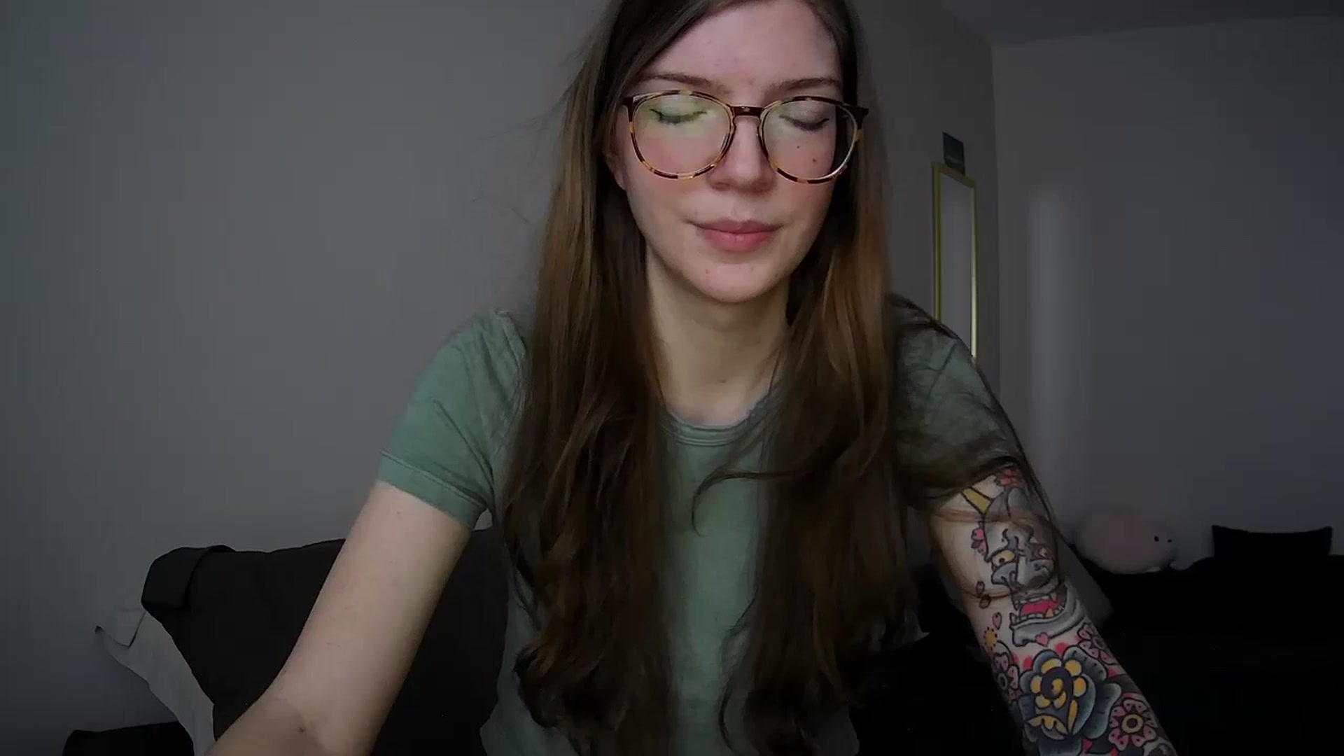 Gallery image thumbnail from jane_66's myfreecams stream on, 04/14/2026, 14:40 image 12 of 20