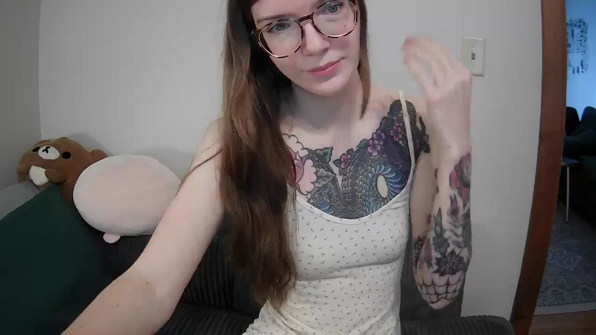 Gallery image thumbnail from jane_66's myfreecams stream on, 04/15/2026, 14:12 image 18 of 20