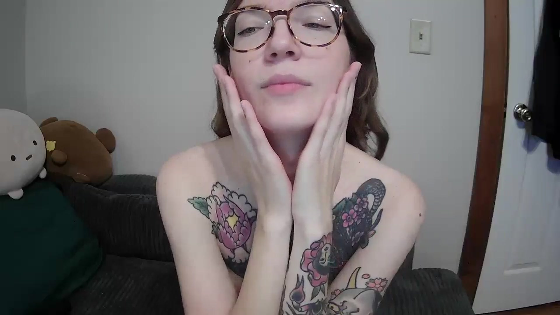 Gallery image thumbnail from jane_66's myfreecams stream on, 04/17/2026, 13:25 image 18 of 20
