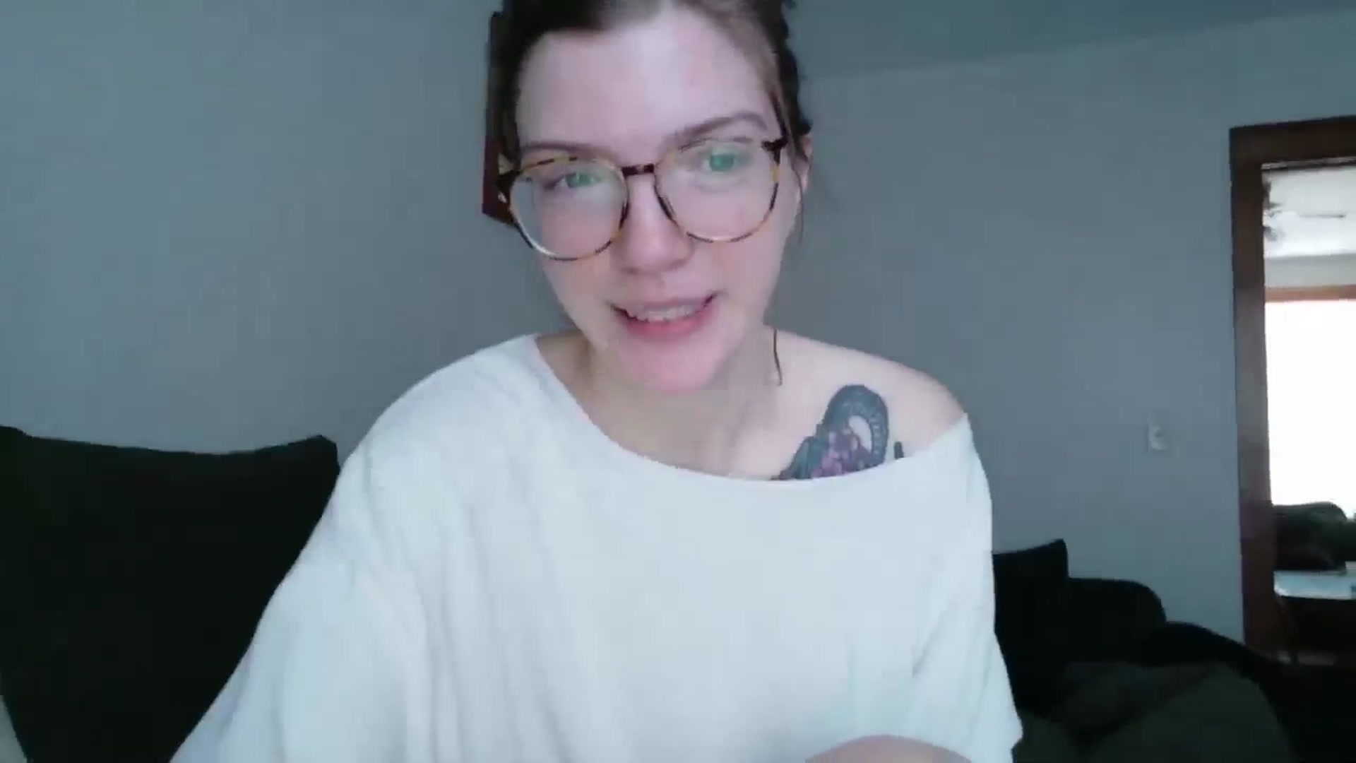 Gallery image thumbnail from jane_66's myfreecams stream on, 04/28/2026, 16:21 image 14 of 20