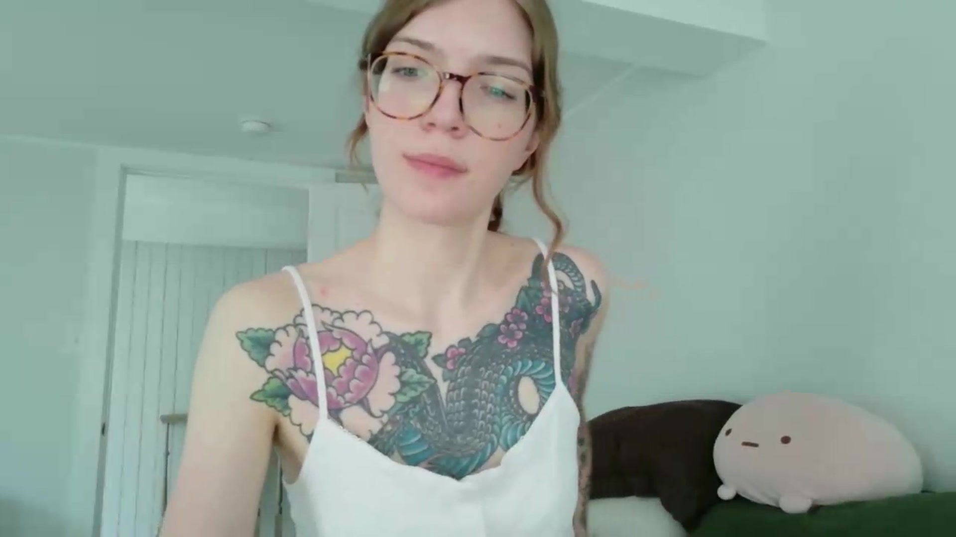 Gallery image thumbnail from jane_66's myfreecams stream on, 06/30/2026, 18:14 image 17 of 20