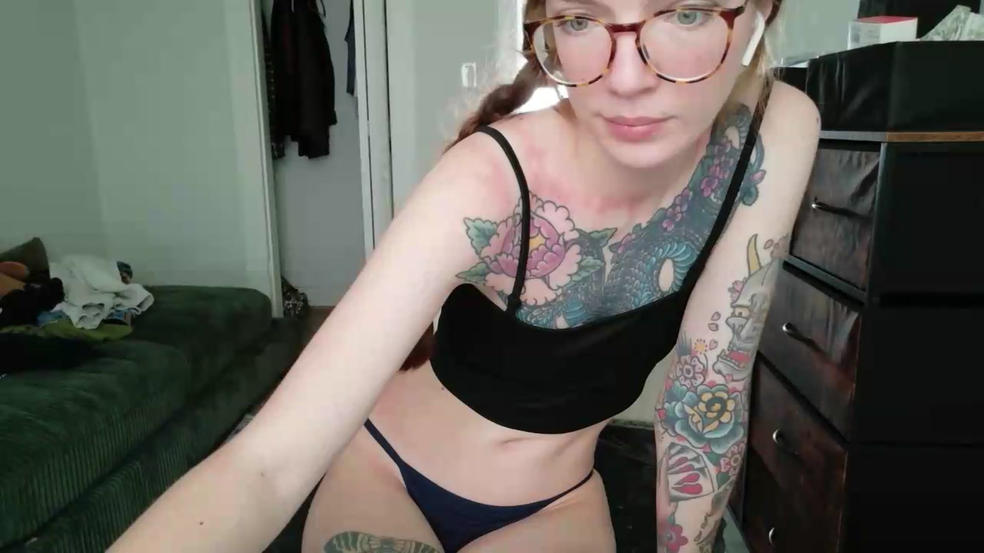 Gallery image thumbnail from jane_66's myfreecams stream on, 07/02/2026, 13:07 image 11 of 20