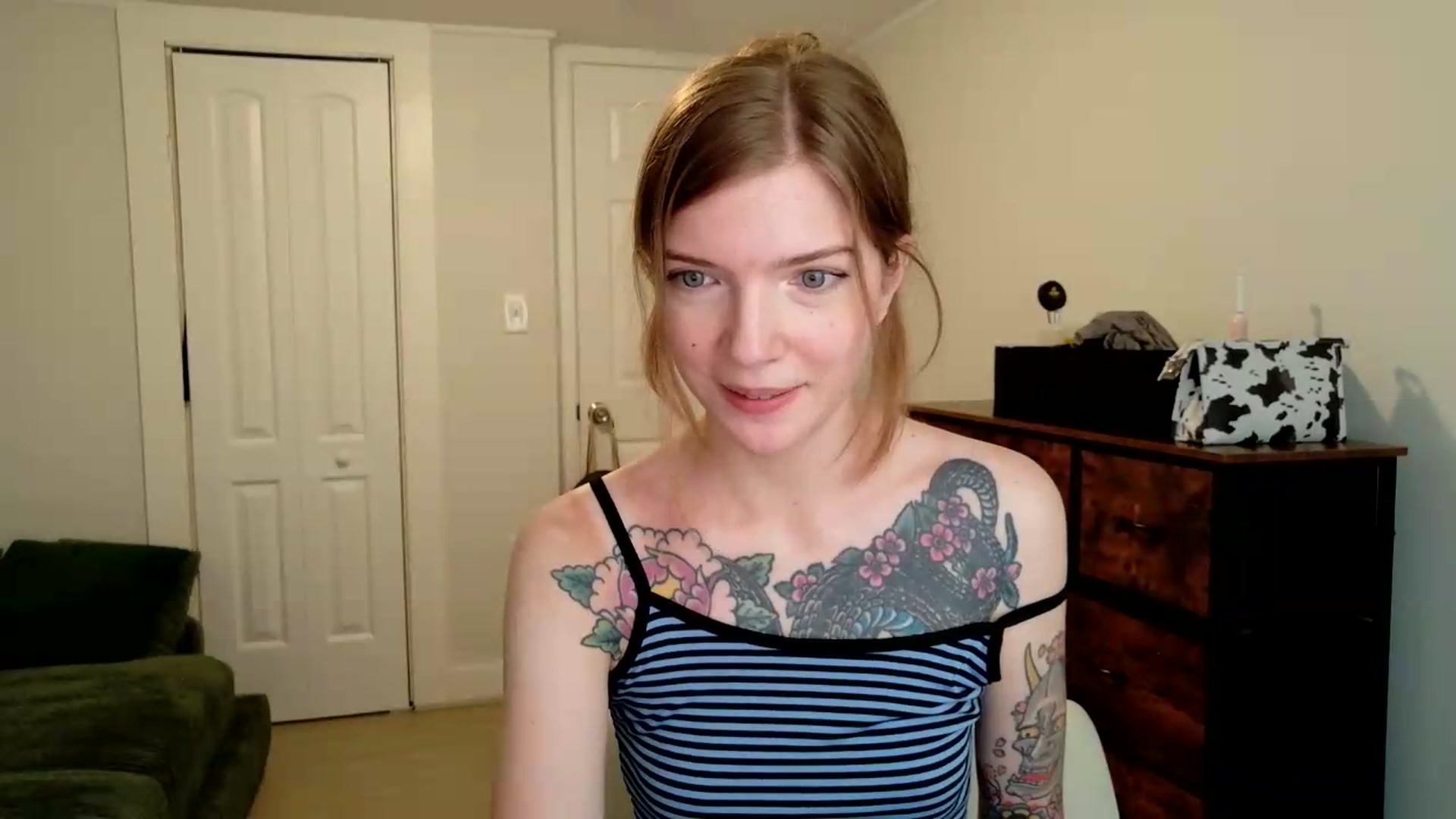 Gallery image thumbnail from jane_66's myfreecams stream on, 07/11/2026, 14:09 image 17 of 20