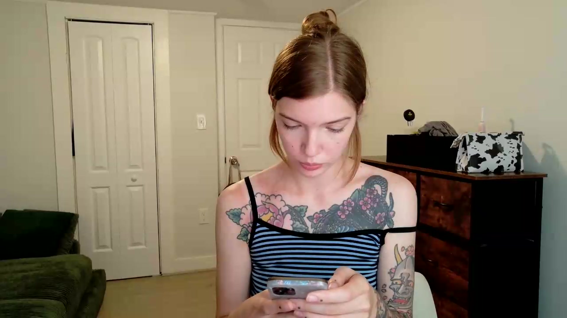 Gallery image thumbnail from jane_66's myfreecams stream on, 07/11/2026, 14:09 image 19 of 20