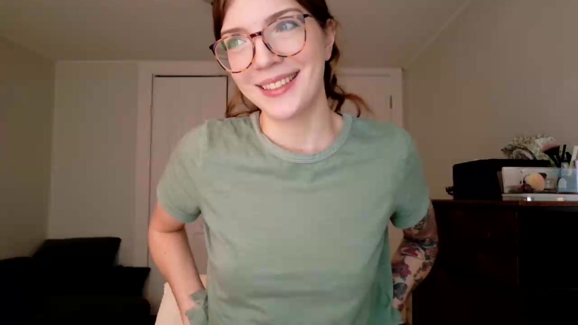 Gallery image thumbnail from jane_66's myfreecams stream on, 08/03/2026, 13:16 image 18 of 20