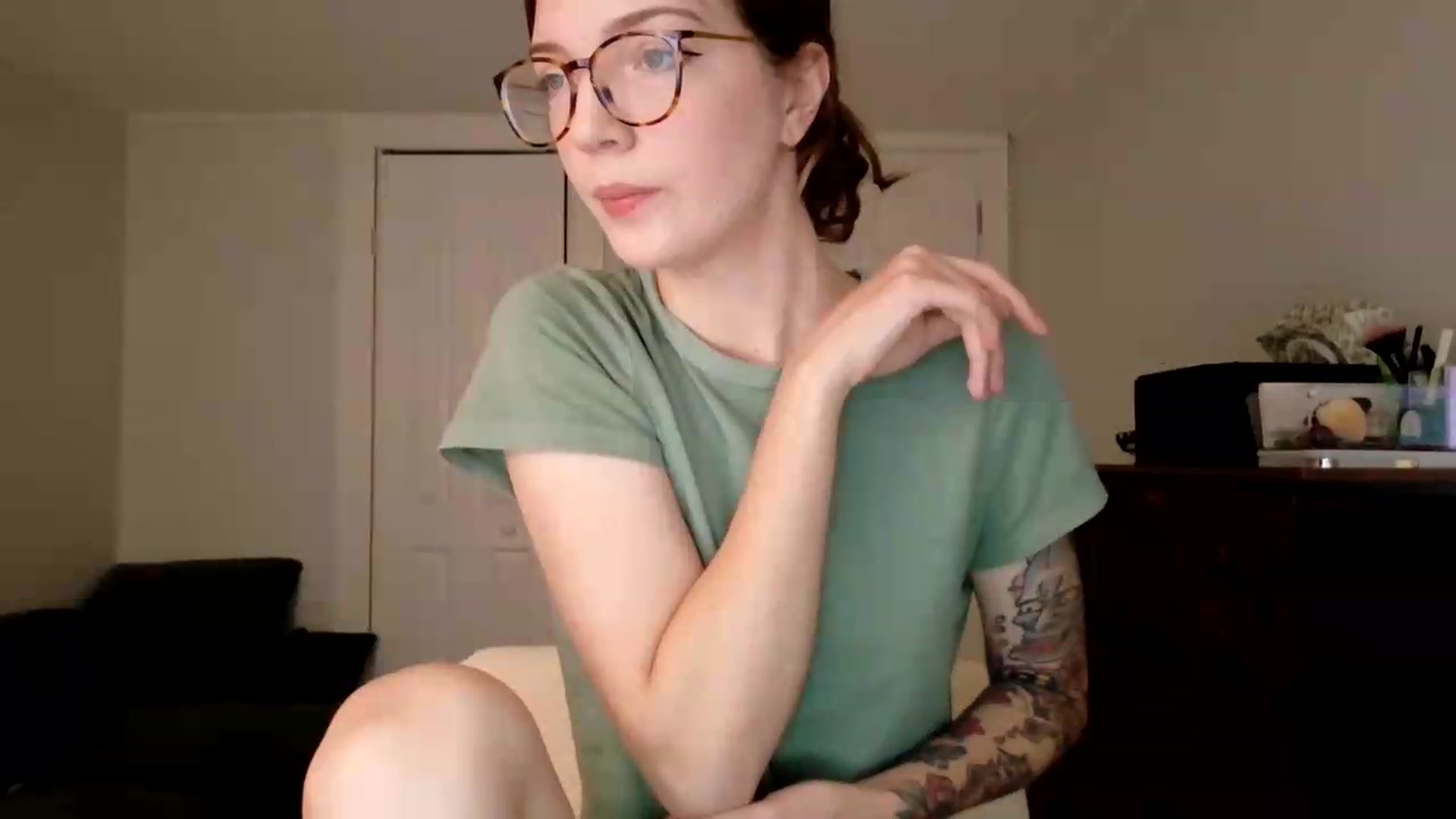 Gallery image thumbnail from jane_66's myfreecams stream on, 08/03/2026, 13:16 image 5 of 20