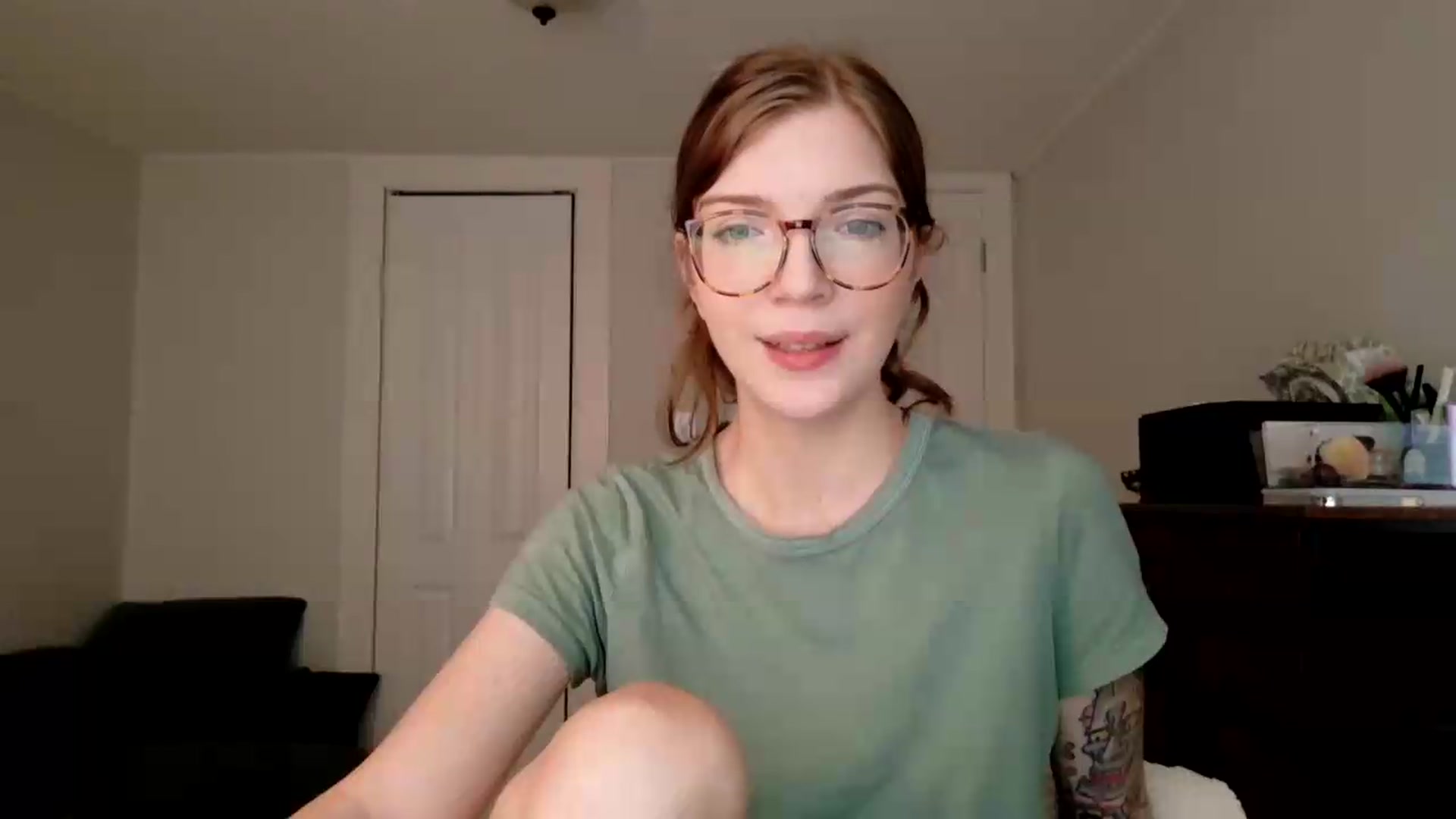 Gallery image thumbnail from jane_66's myfreecams stream on, 08/03/2026, 13:16 image 17 of 20