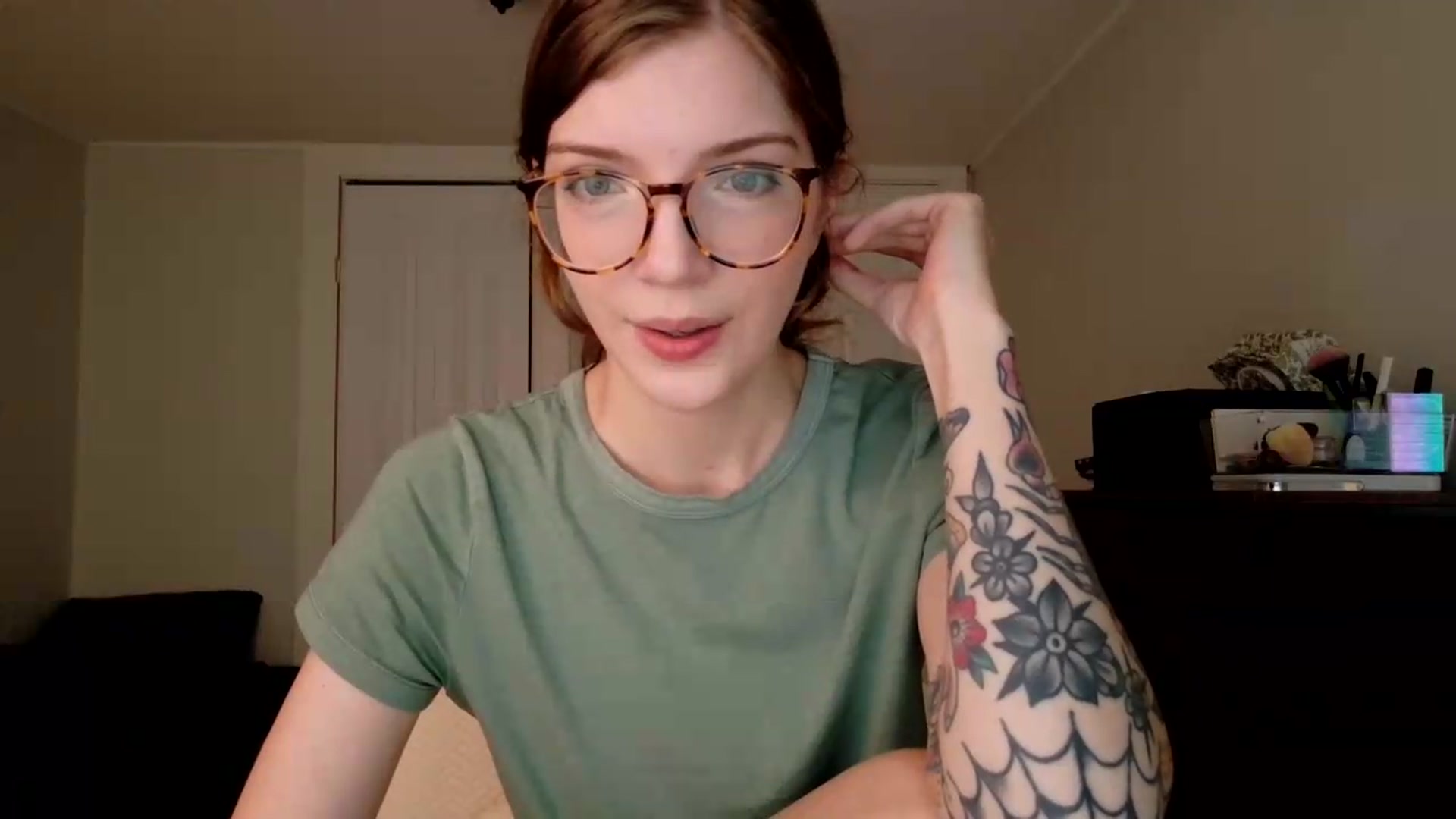 Gallery image thumbnail from jane_66's myfreecams stream on, 08/03/2026, 14:17 image 3 of 20