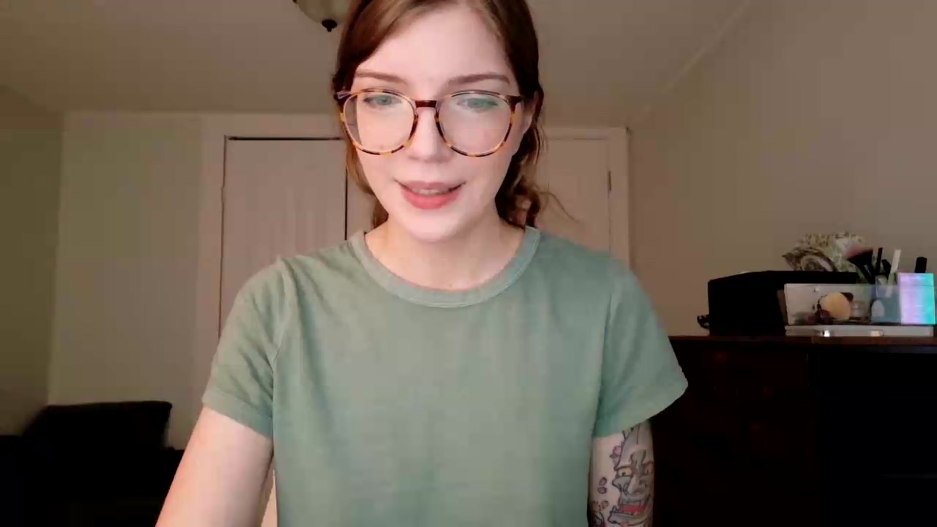 Gallery image thumbnail from jane_66's myfreecams stream on, 08/03/2026, 14:17 image 13 of 20