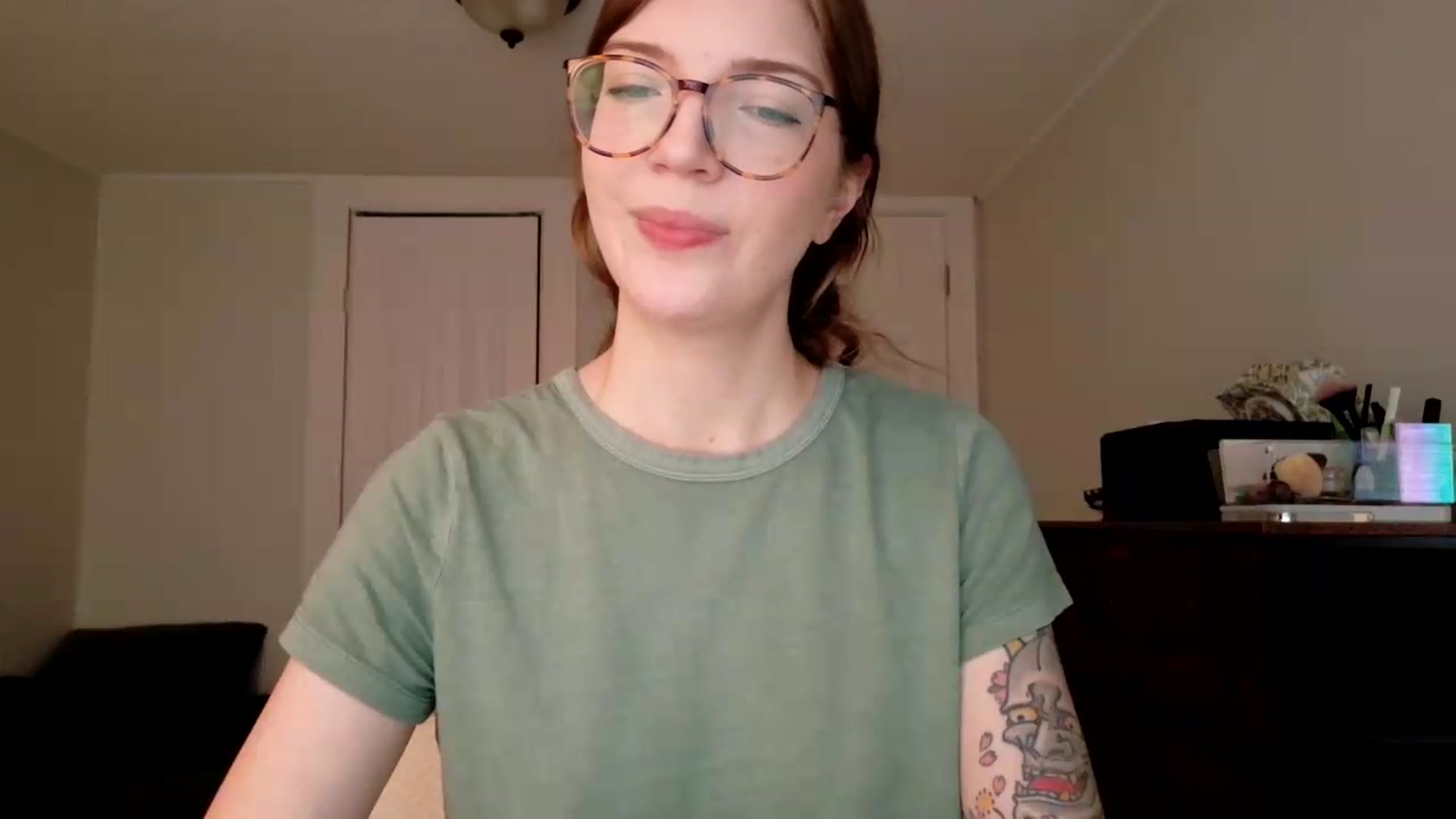 Gallery image thumbnail from jane_66's myfreecams stream on, 08/03/2026, 14:17 image 14 of 20