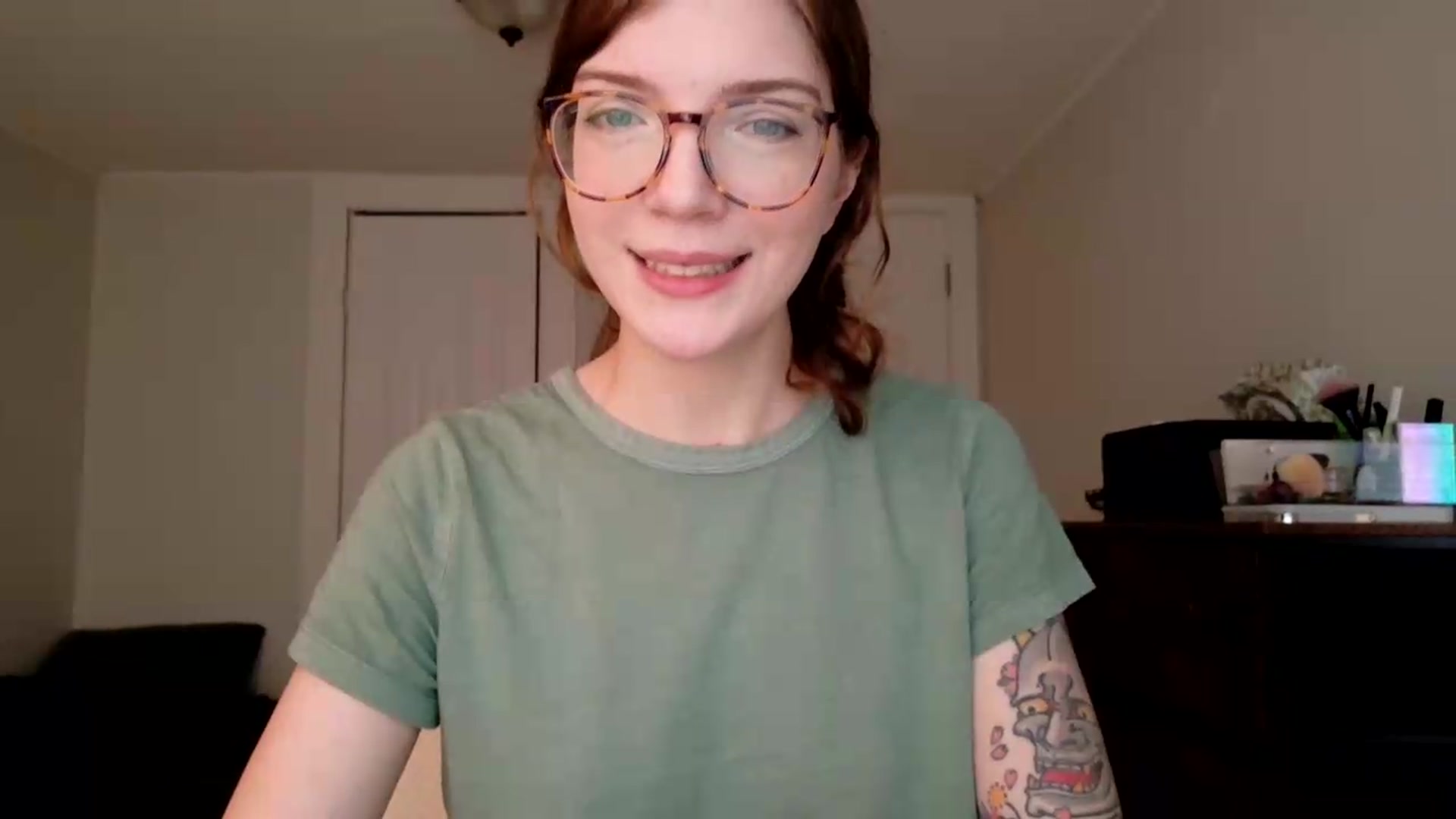 Gallery image thumbnail from jane_66's myfreecams stream on, 08/03/2026, 14:17 image 18 of 20