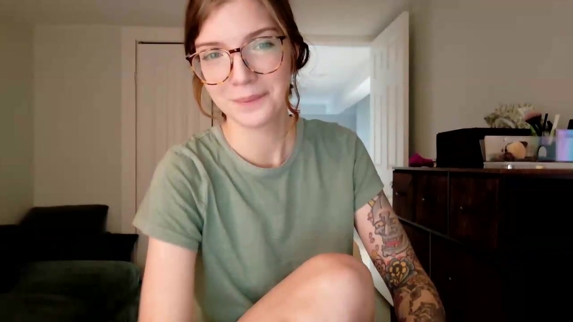 Gallery image thumbnail from jane_66's myfreecams stream on, 08/03/2026, 15:56 image 10 of 20