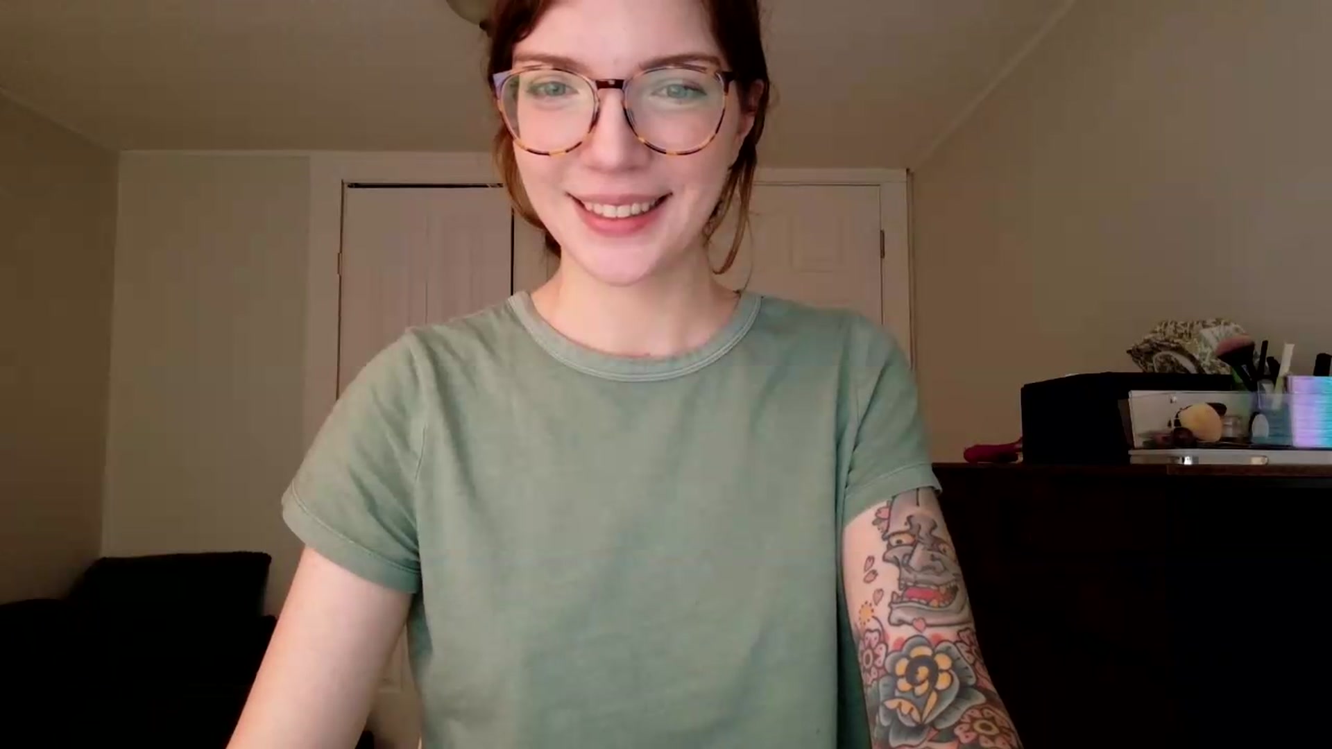 Gallery image thumbnail from jane_66's myfreecams stream on, 08/03/2026, 17:06 image 17 of 20