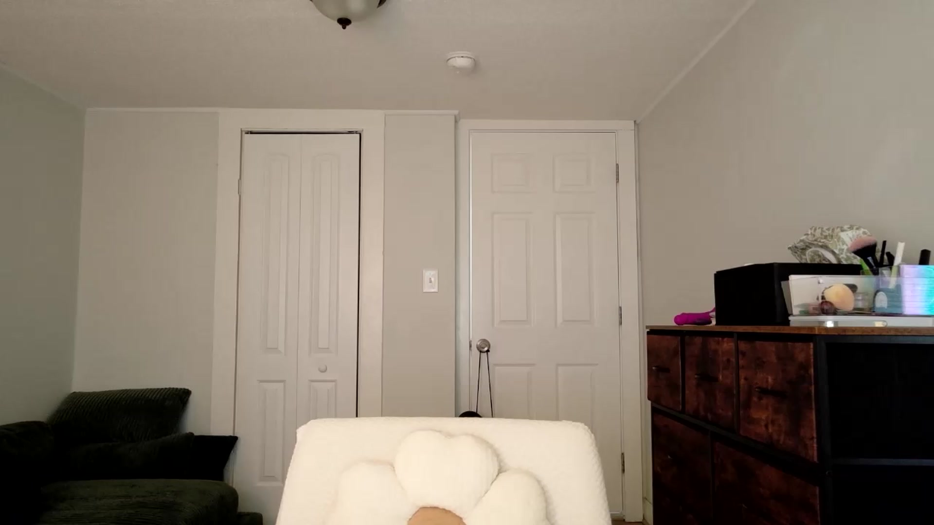 Gallery image thumbnail from jane_66's myfreecams stream on, 08/03/2026, 17:06 image 19 of 20