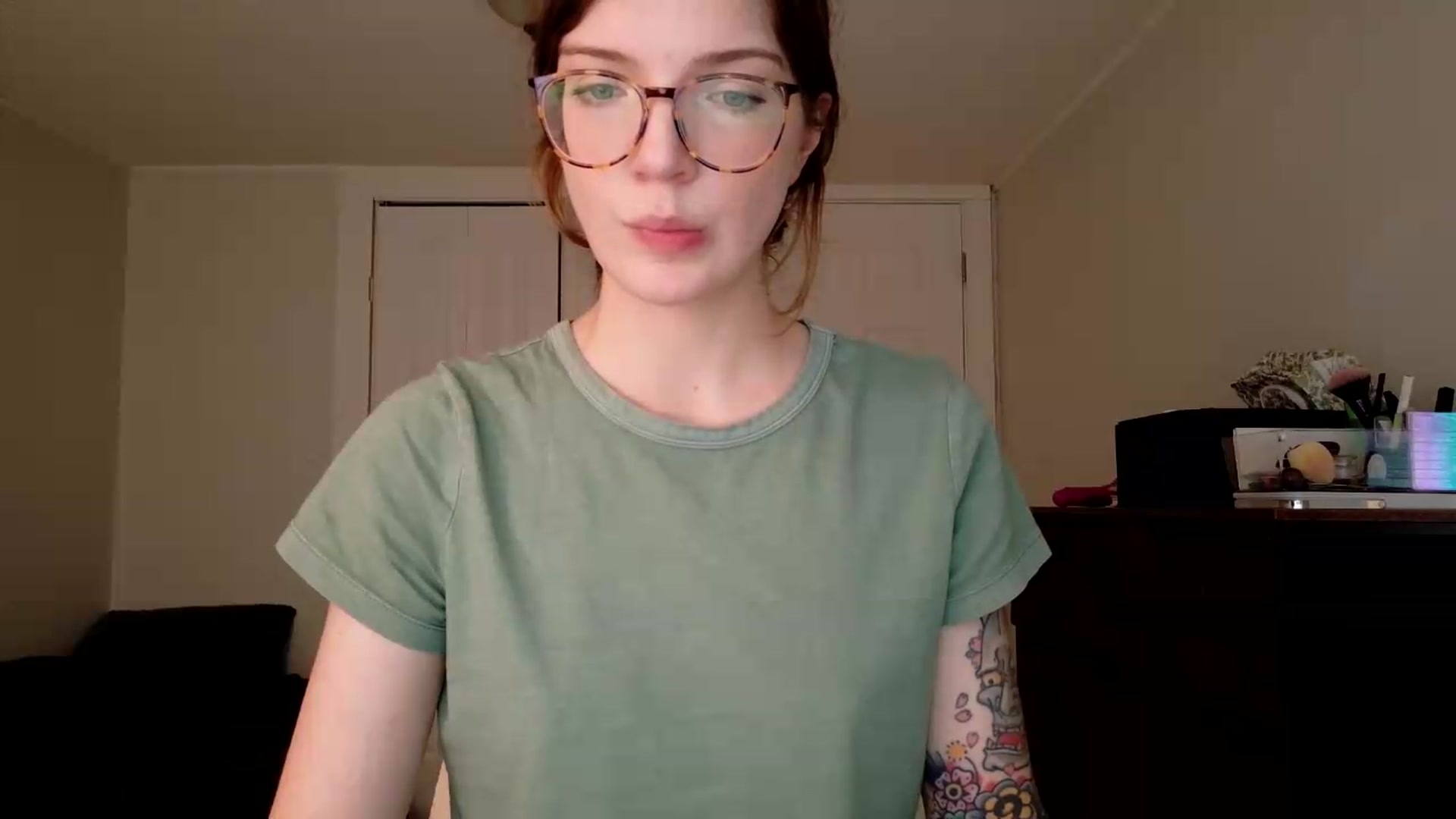 Gallery image thumbnail from jane_66's myfreecams stream on, 08/03/2026, 17:06 image 16 of 20