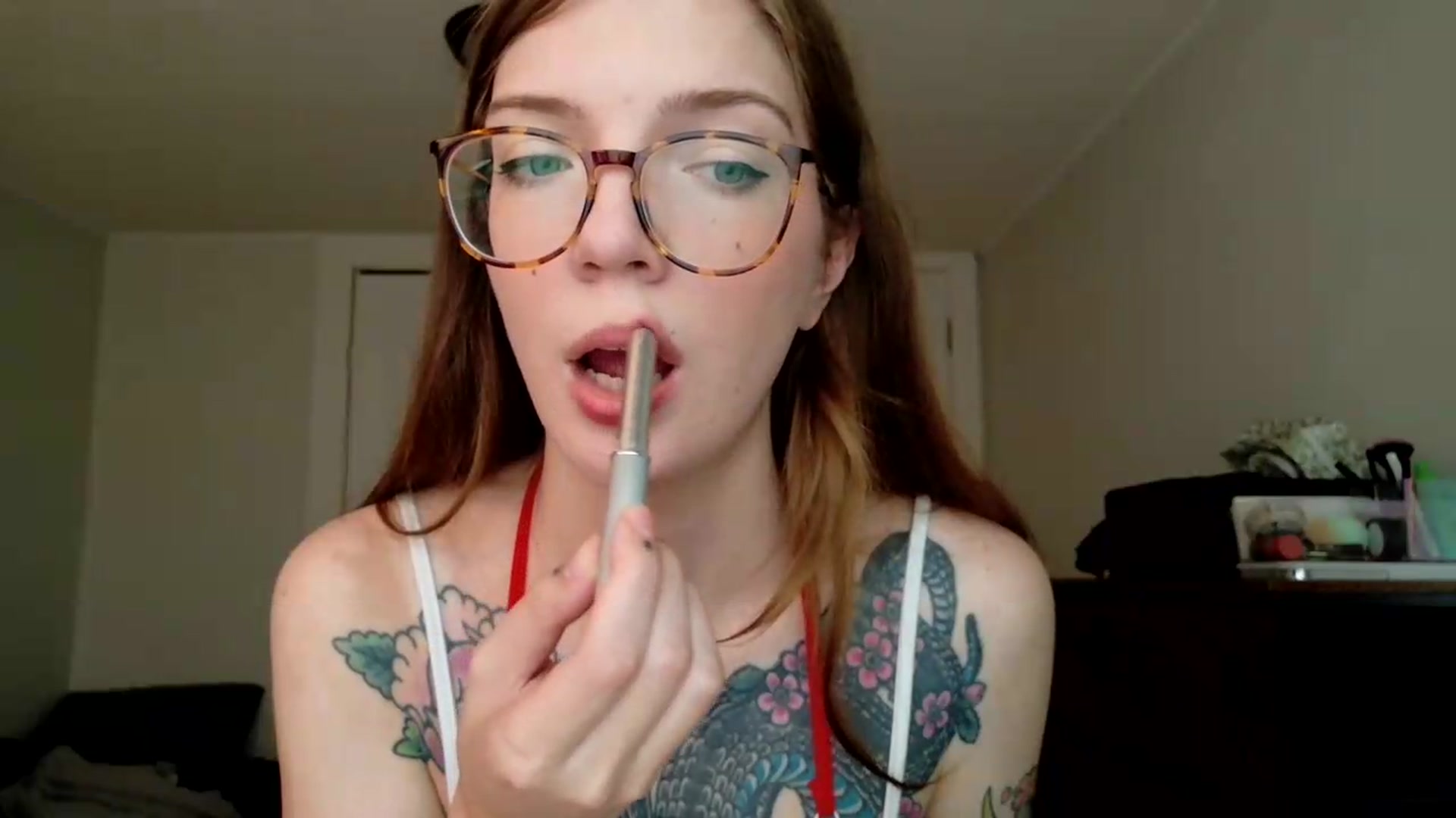 Gallery image thumbnail from jane_66's myfreecams stream on, 08/05/2026, 16:16 image 13 of 20