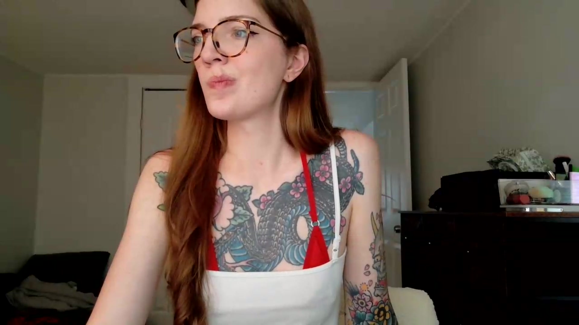 Gallery image thumbnail from jane_66's myfreecams stream on, 08/05/2026, 16:40 image 2 of 20