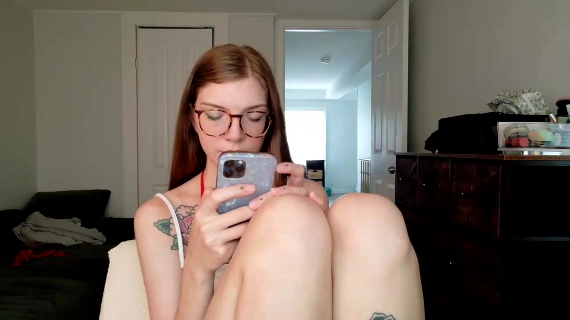 Gallery image thumbnail from jane_66's myfreecams stream on, 08/05/2026, 16:40 image 13 of 20