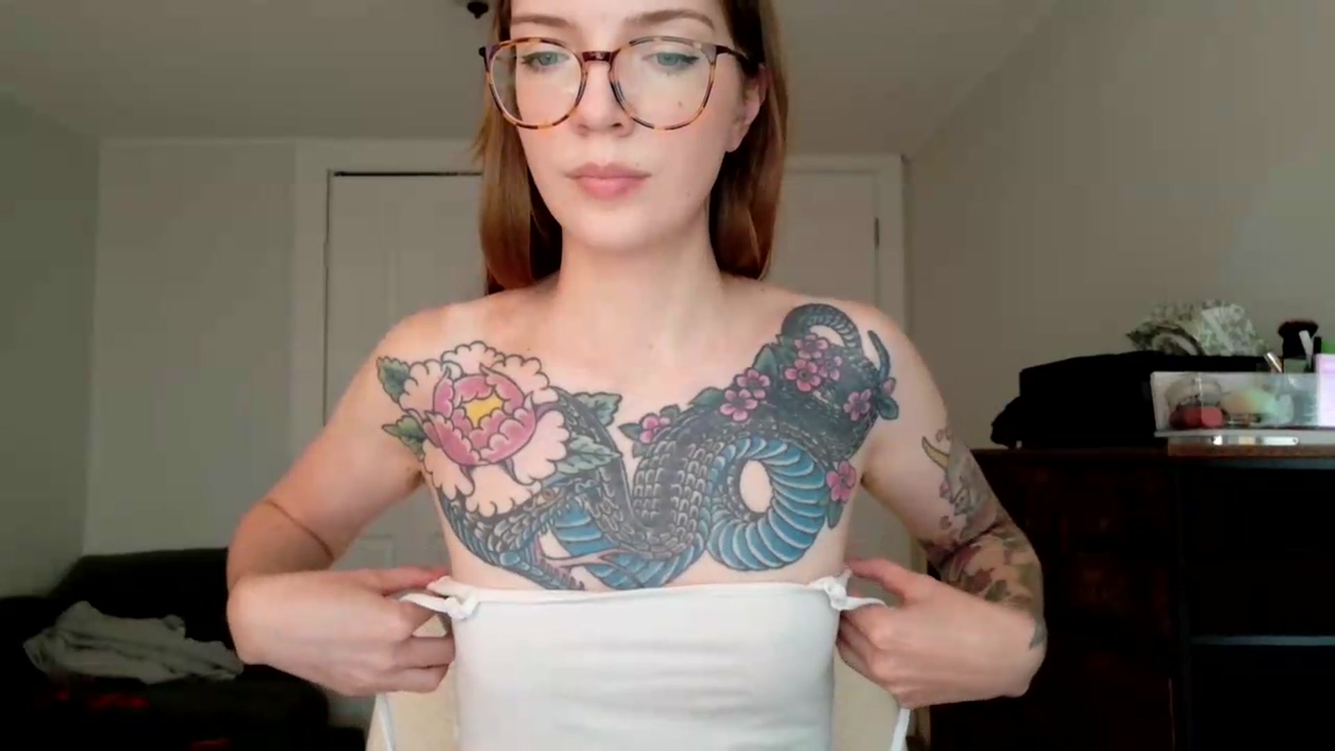 Gallery image thumbnail from jane_66's myfreecams stream on, 08/05/2026, 19:13 image 18 of 20