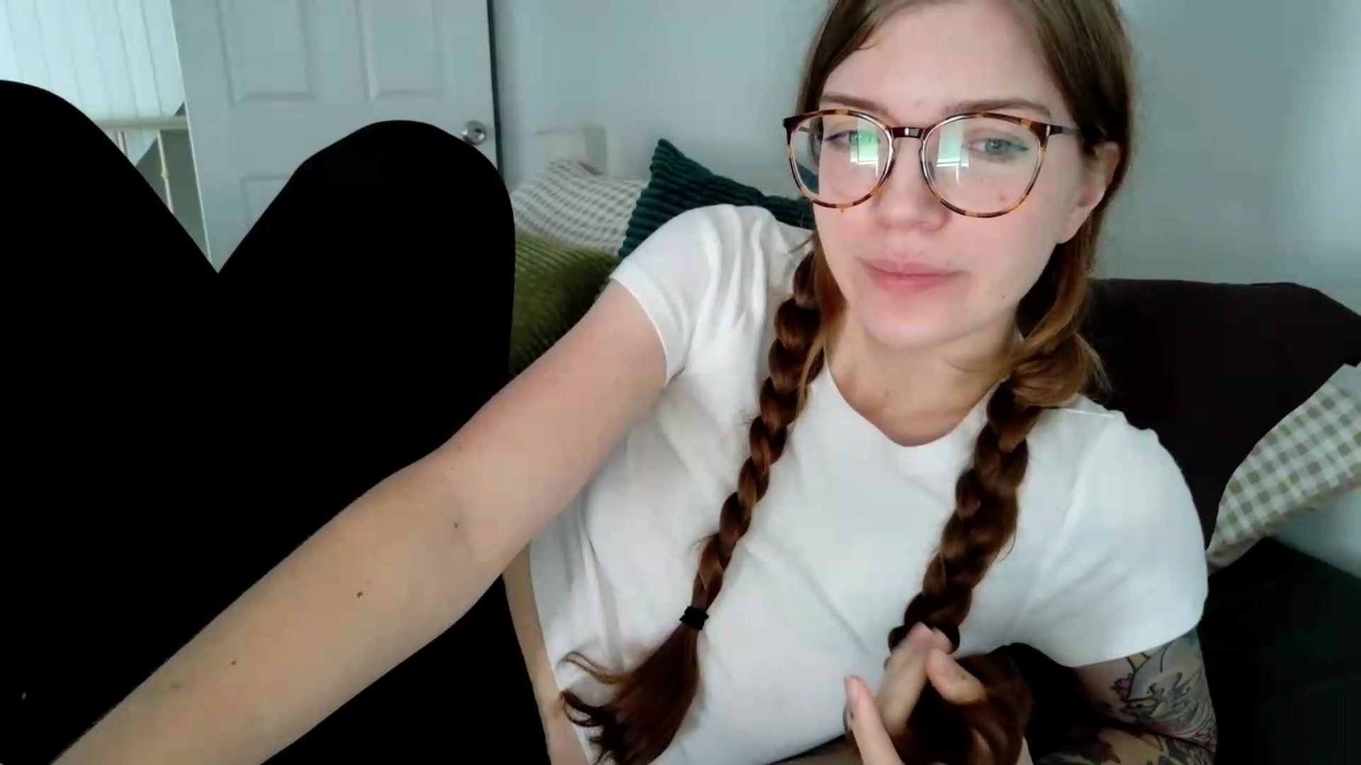 Gallery image thumbnail from jane_66's myfreecams stream on, 08/07/2026, 15:14 image 8 of 20