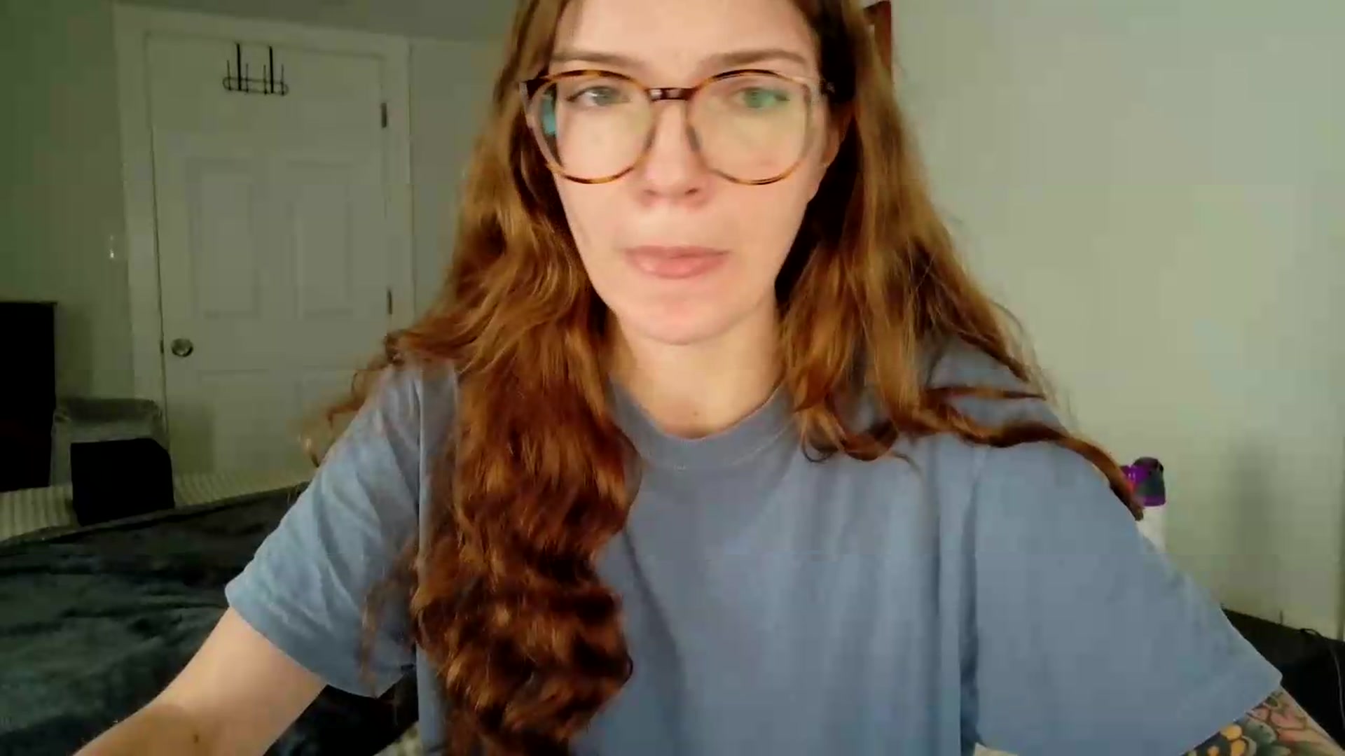 Gallery image thumbnail from jane_66's myfreecams stream on, 08/12/2026, 15:36 image 17 of 20