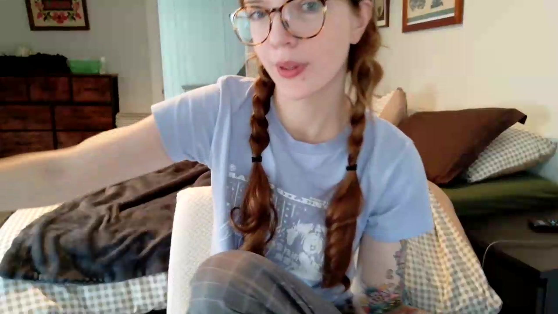 Gallery image thumbnail from jane_66's myfreecams stream on, 08/18/2026, 14:12 image 6 of 20