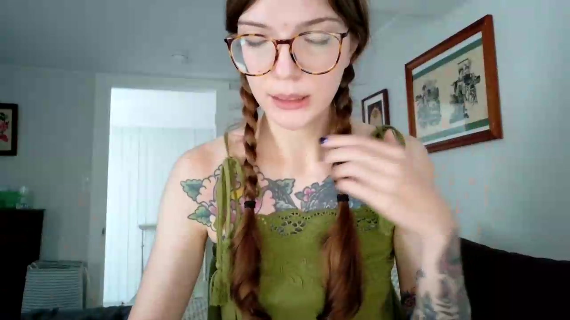 Gallery image thumbnail from jane_66's myfreecams stream on, 08/19/2026, 14:48 image 19 of 20