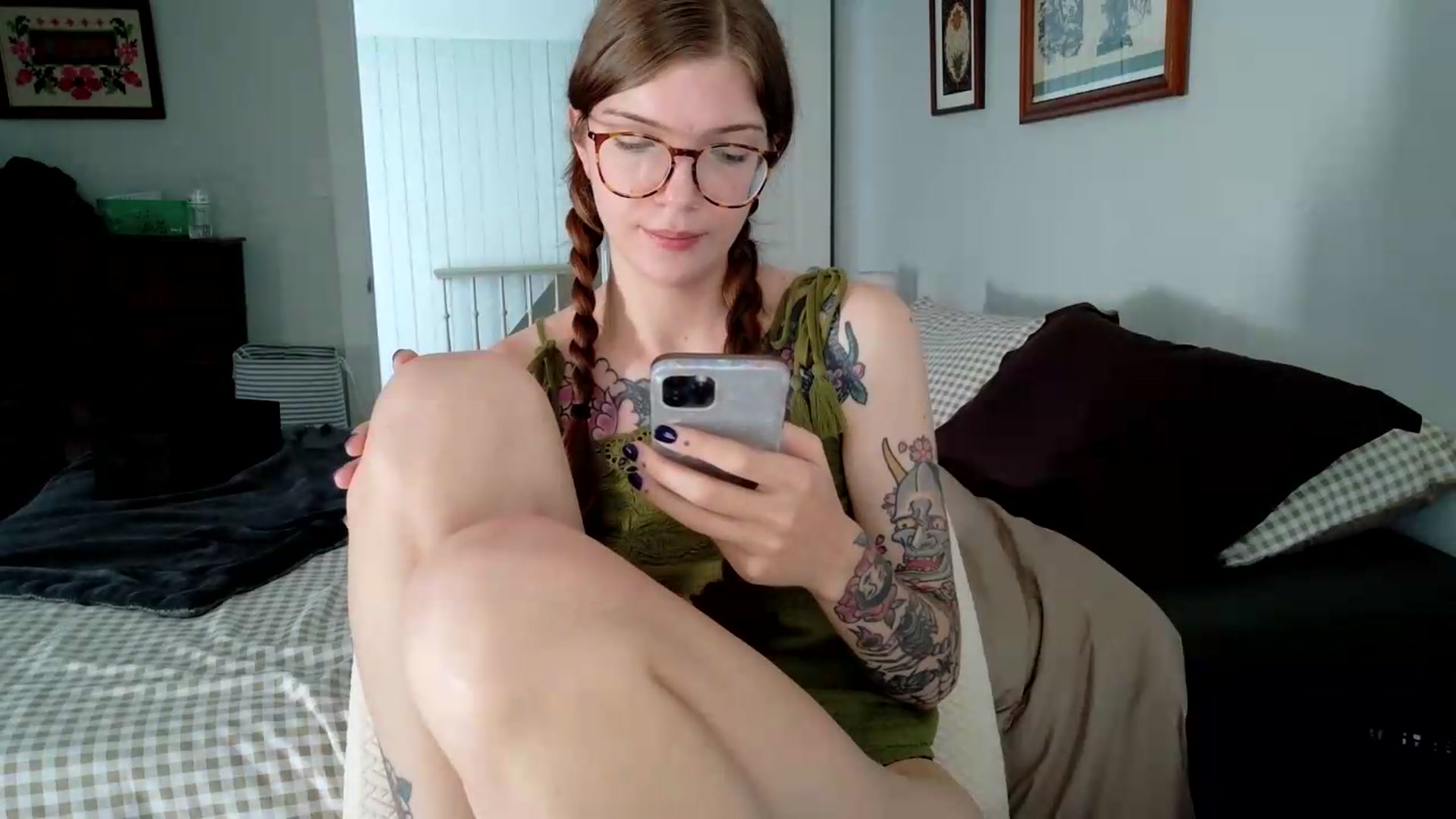 Gallery image thumbnail from jane_66's myfreecams stream on, 08/19/2026, 14:48 image 6 of 20