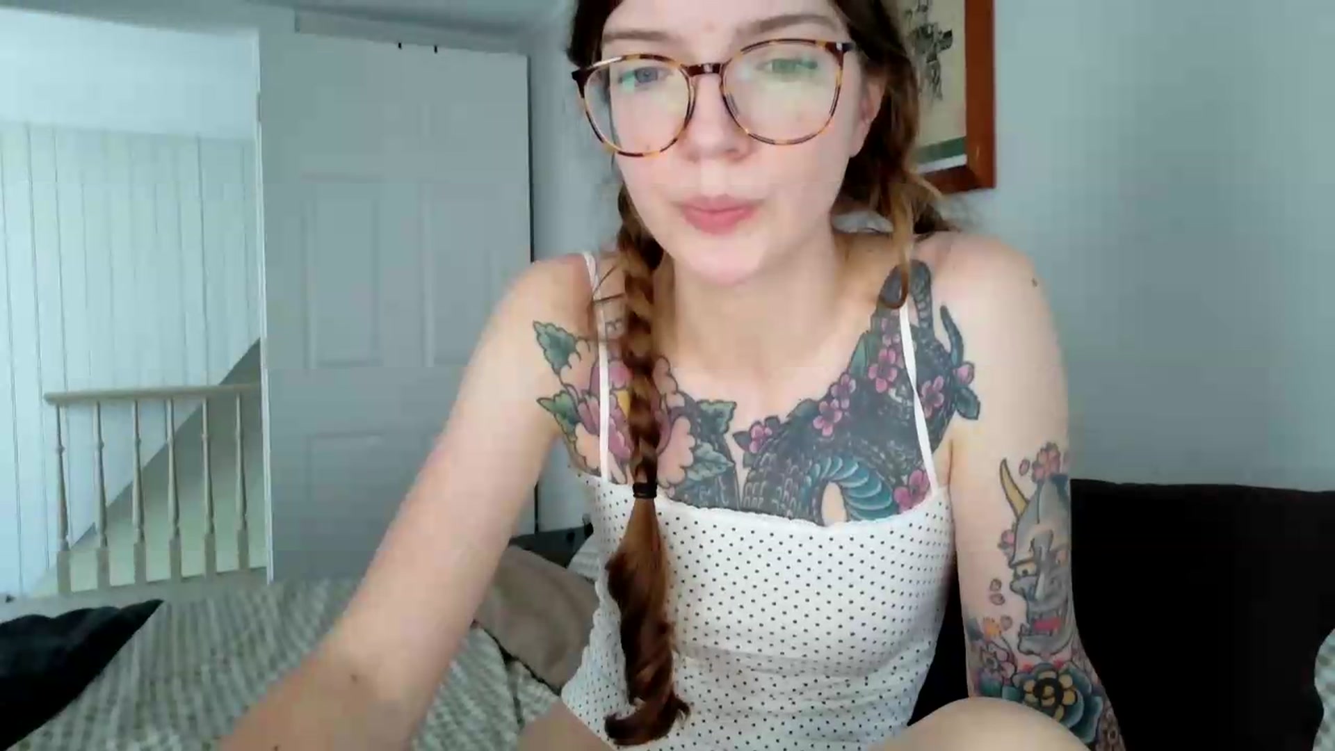 Gallery image thumbnail from jane_66's myfreecams stream on, 08/19/2026, 17:49 image 18 of 20