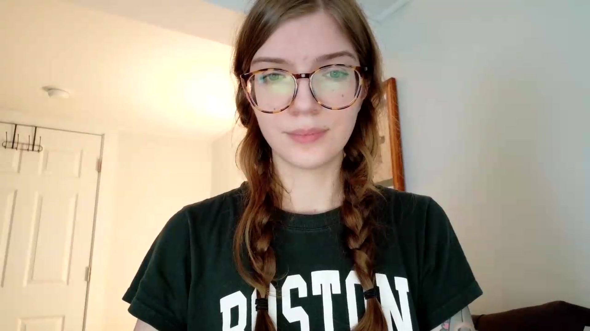 Gallery image thumbnail from jane_66's myfreecams stream on, 09/08/2026, 15:57 image 6 of 20