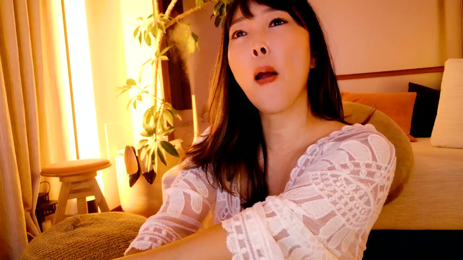 Gallery image thumbnail from japanesequeen's myfreecams stream on, 01/24/2025, 20:03 image 1 of 20